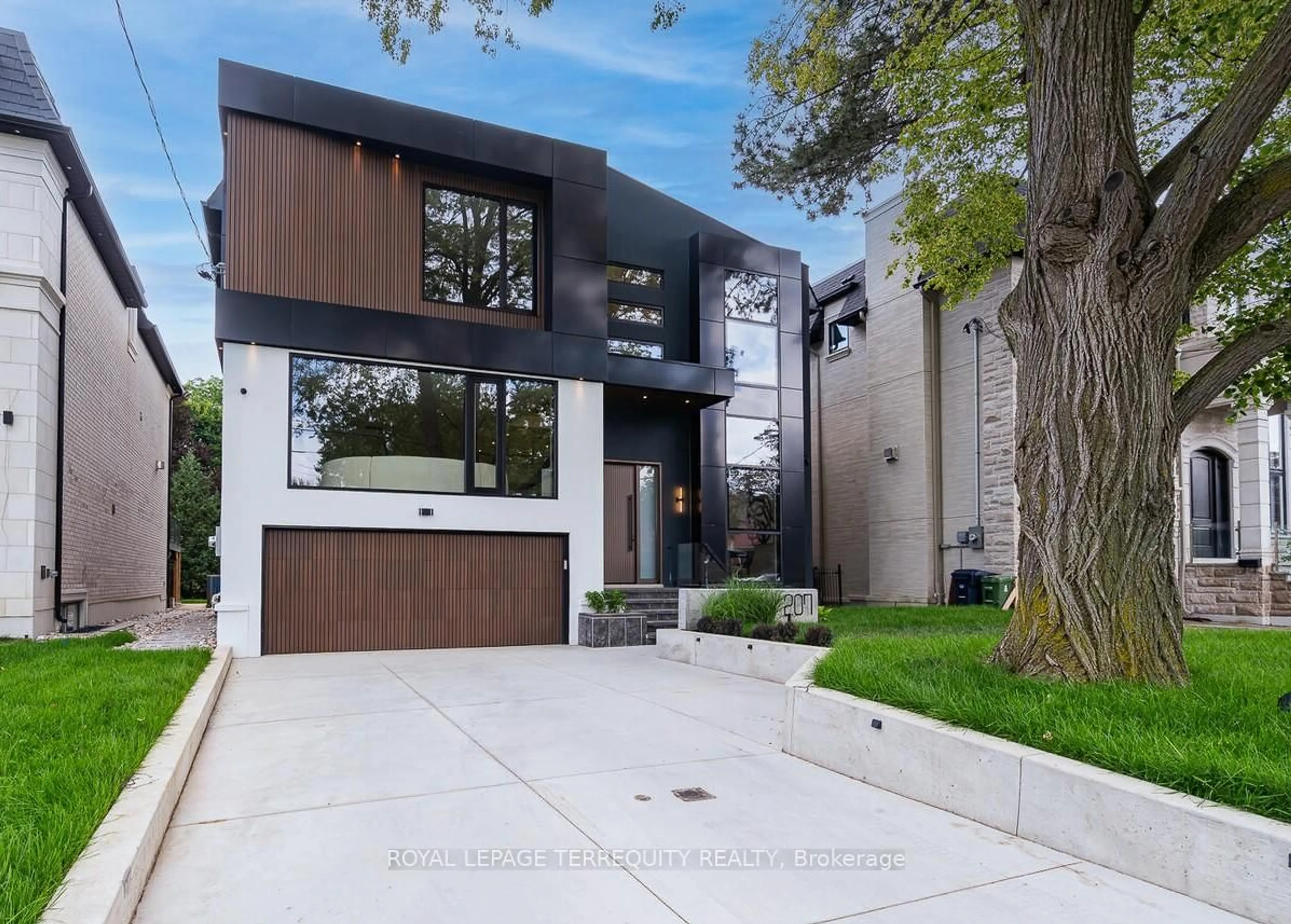 Home with brick exterior material, street for 207 Newton Dr, Toronto Ontario M2M 2P2