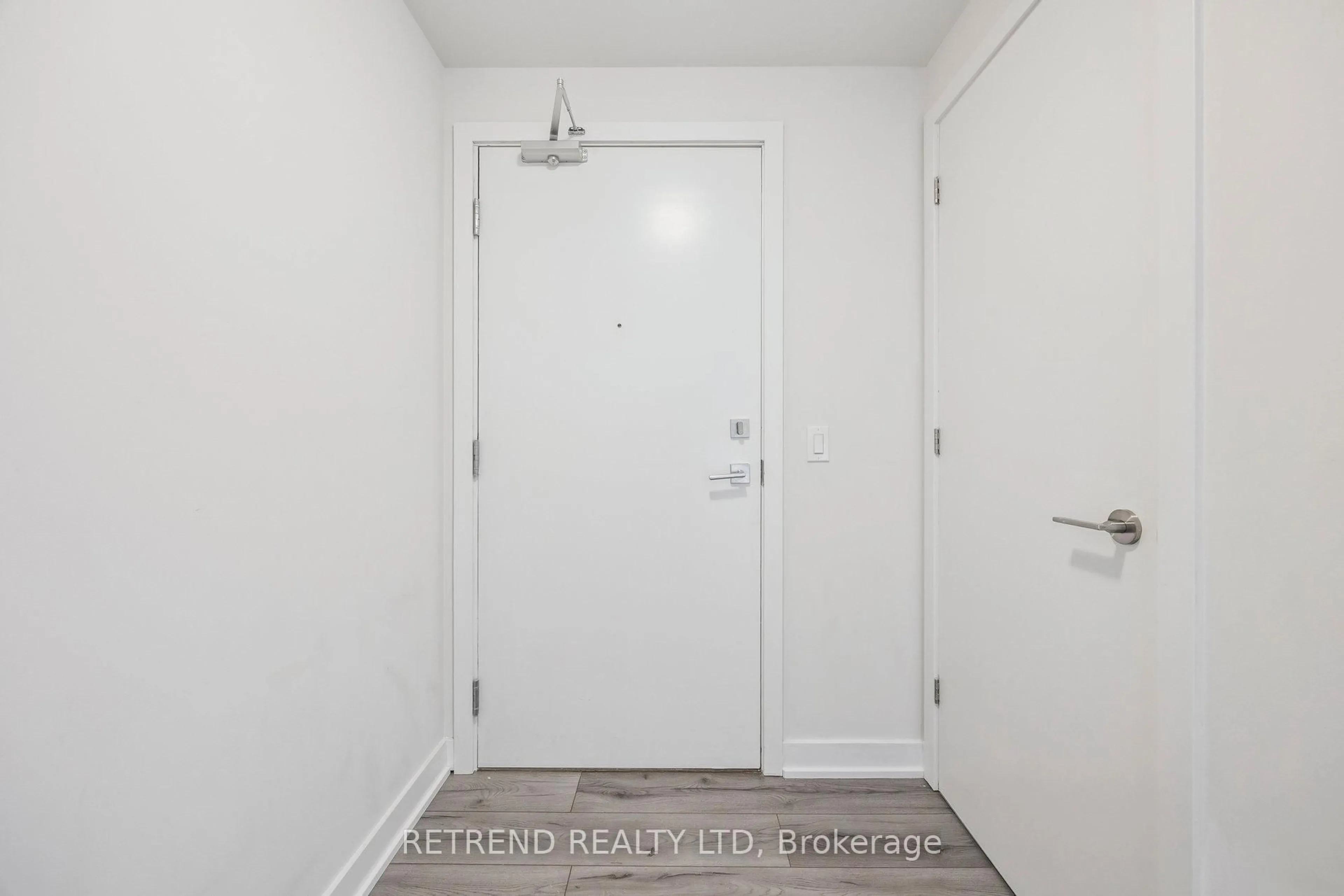 Indoor entryway for 15 Ellerslie Ave #1708, Toronto Ontario M2N 0L7