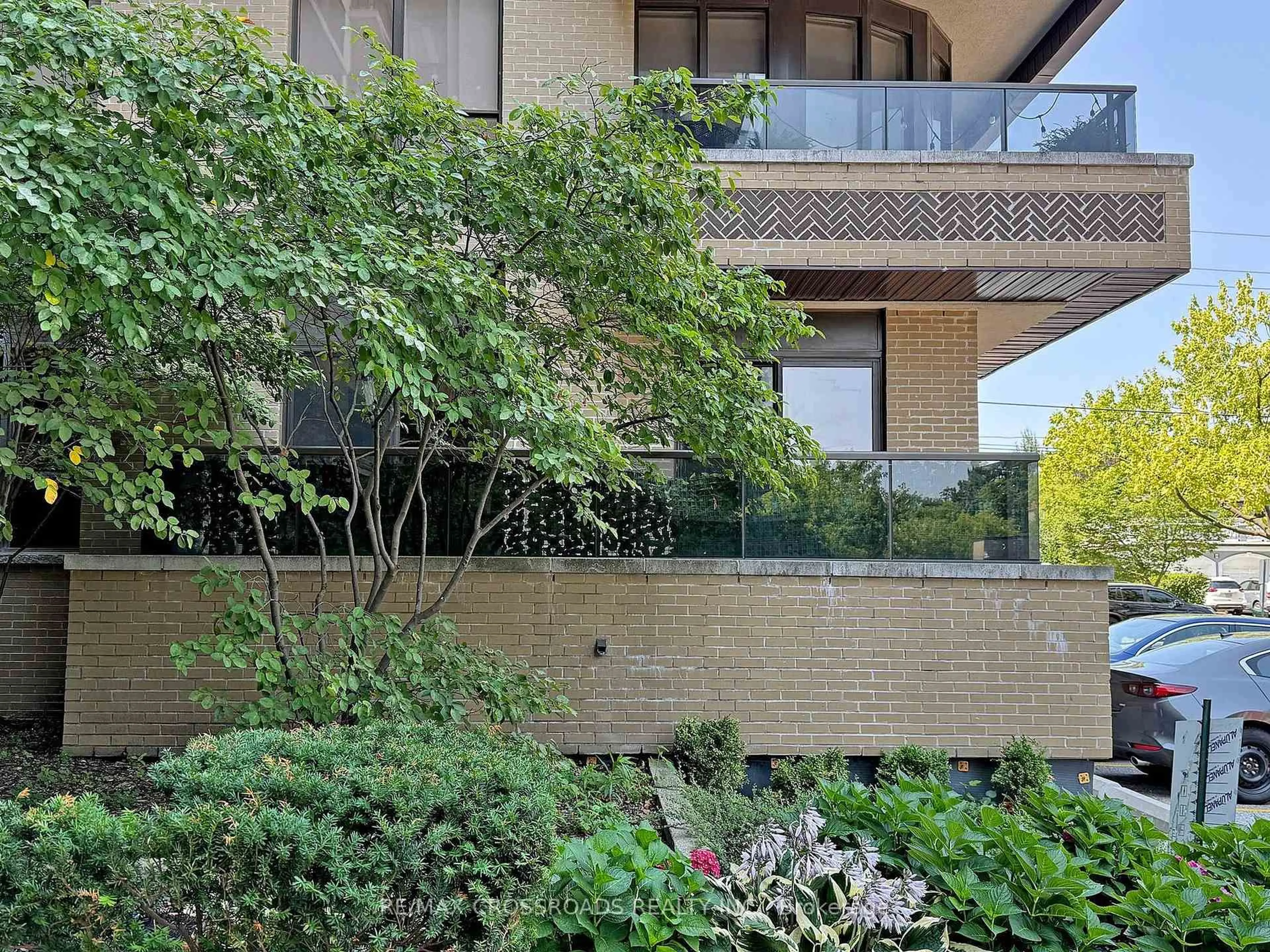 Balcony in the apartment, street for 760 Sheppard Ave #103, Toronto Ontario M3H 0B3