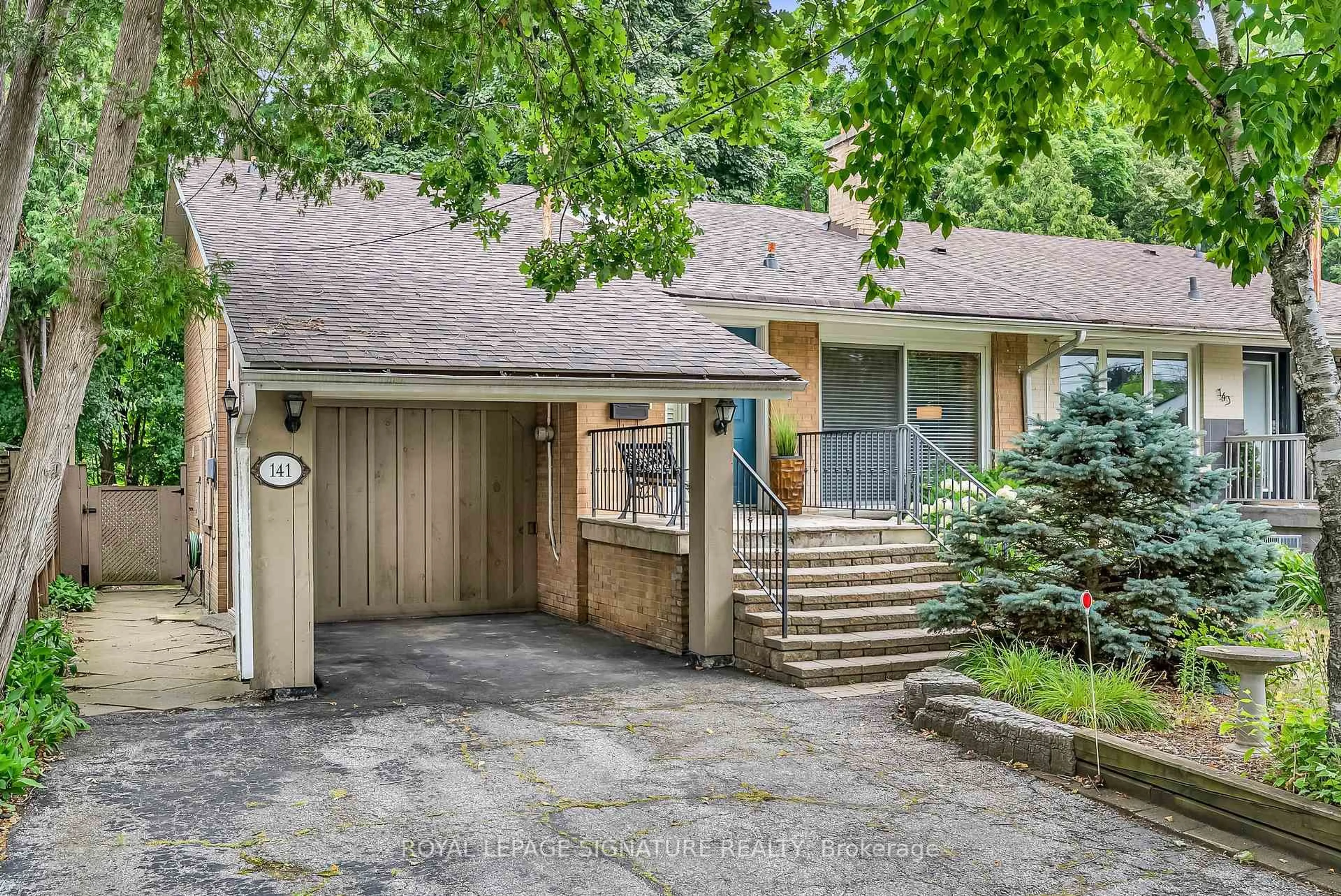Unknown for 141 Three Valleys Dr, Toronto Ontario M3A 3C1