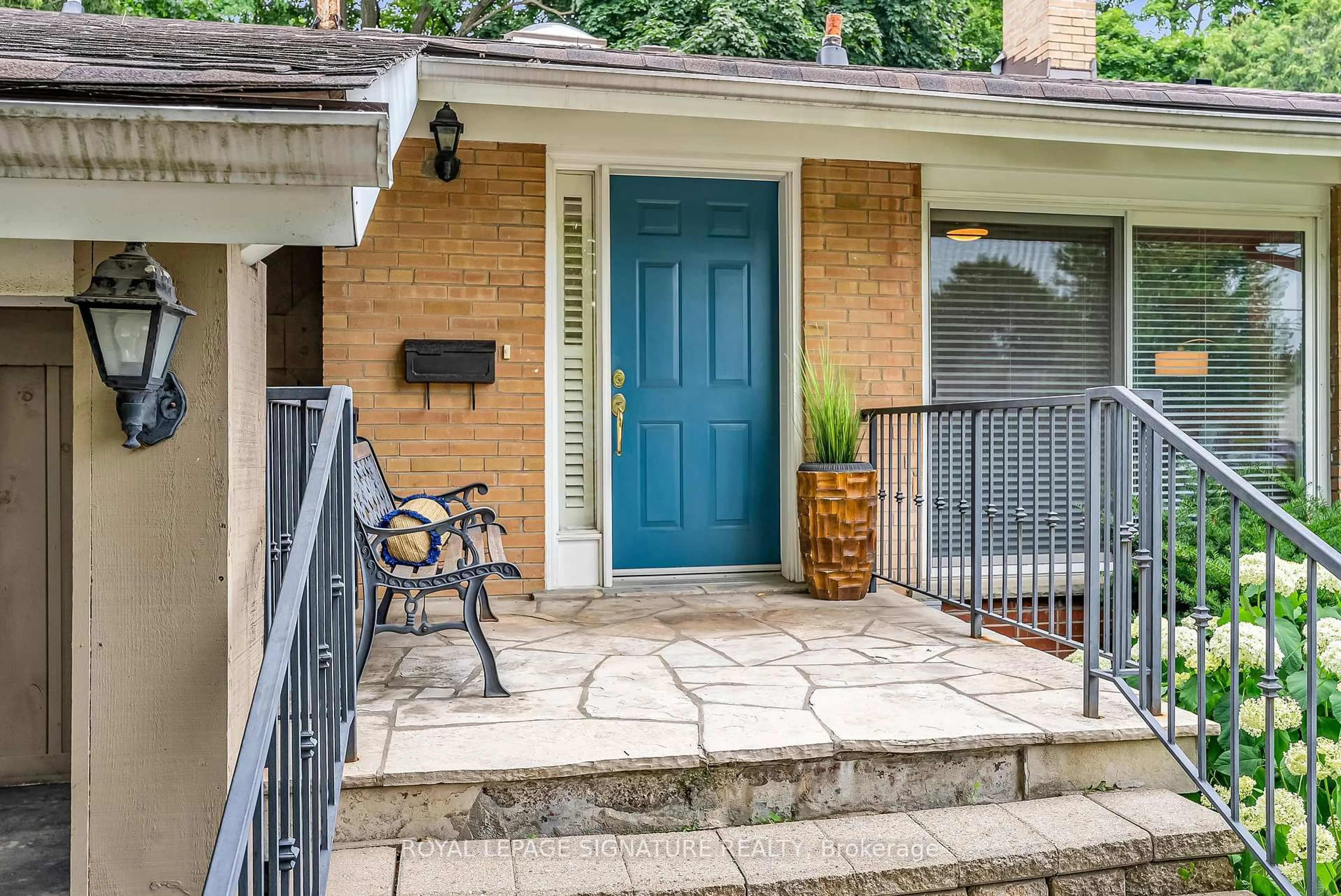 Unknown for 141 Three Valleys Dr, Toronto Ontario M3A 3C1