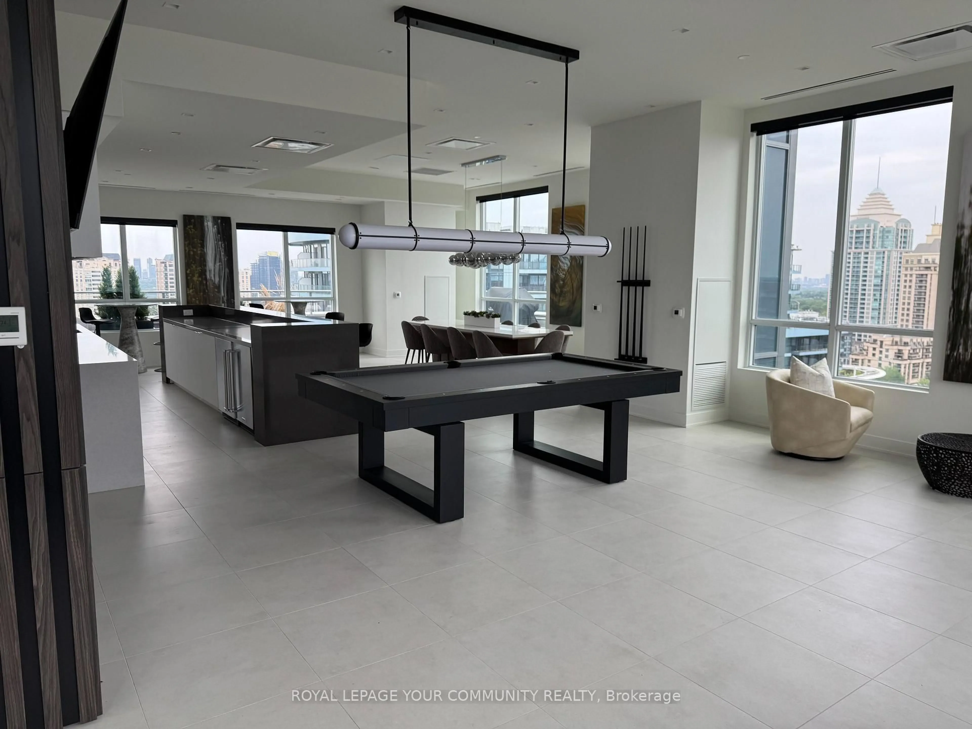 Open concept kitchen, unknown for 2 Teagarden Crt #810, Toronto Ontario M2N 5Z9