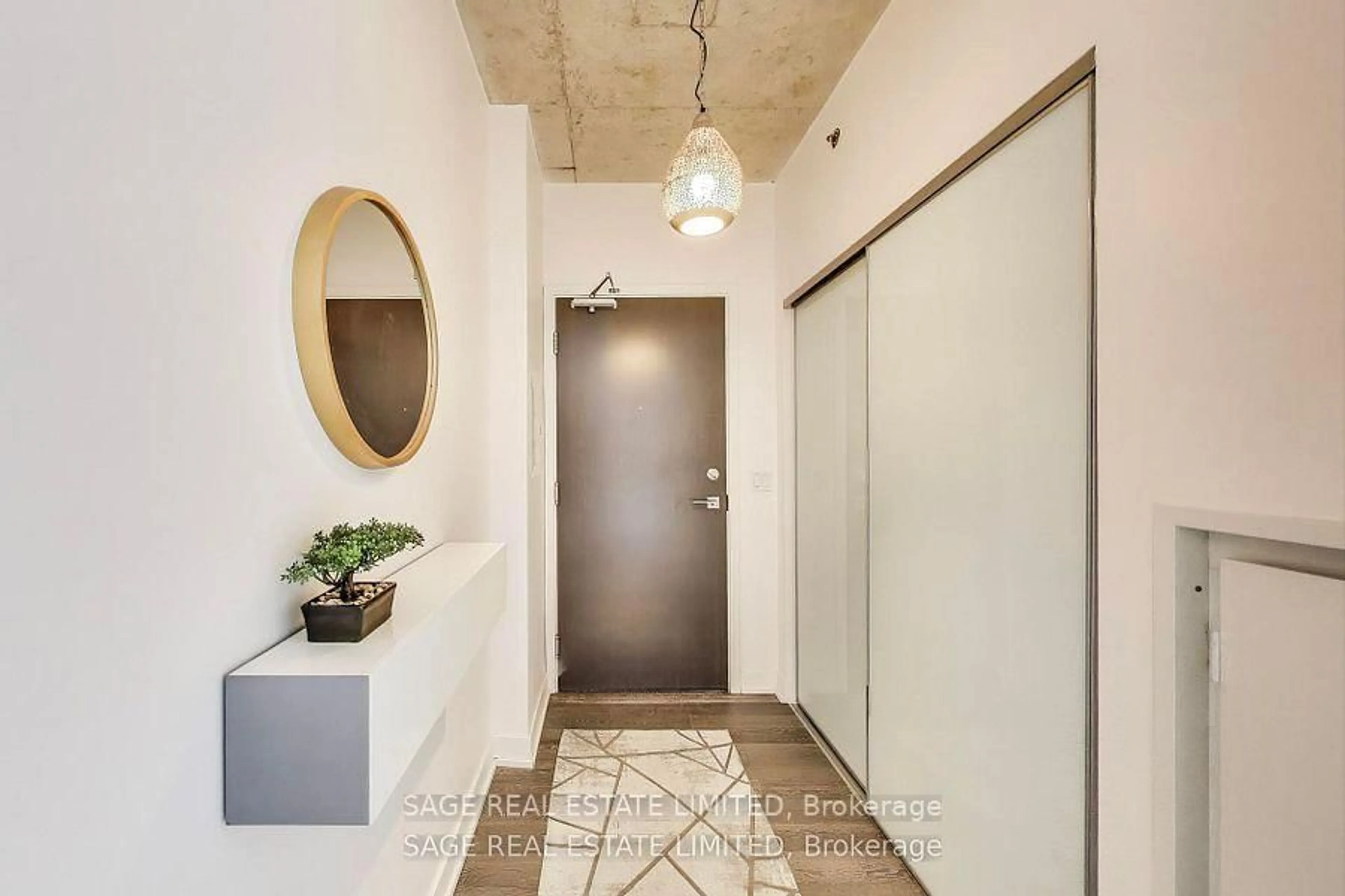 Indoor entryway for 20 Minowan Miikan Lane #1806, Toronto Ontario M6J 0E5