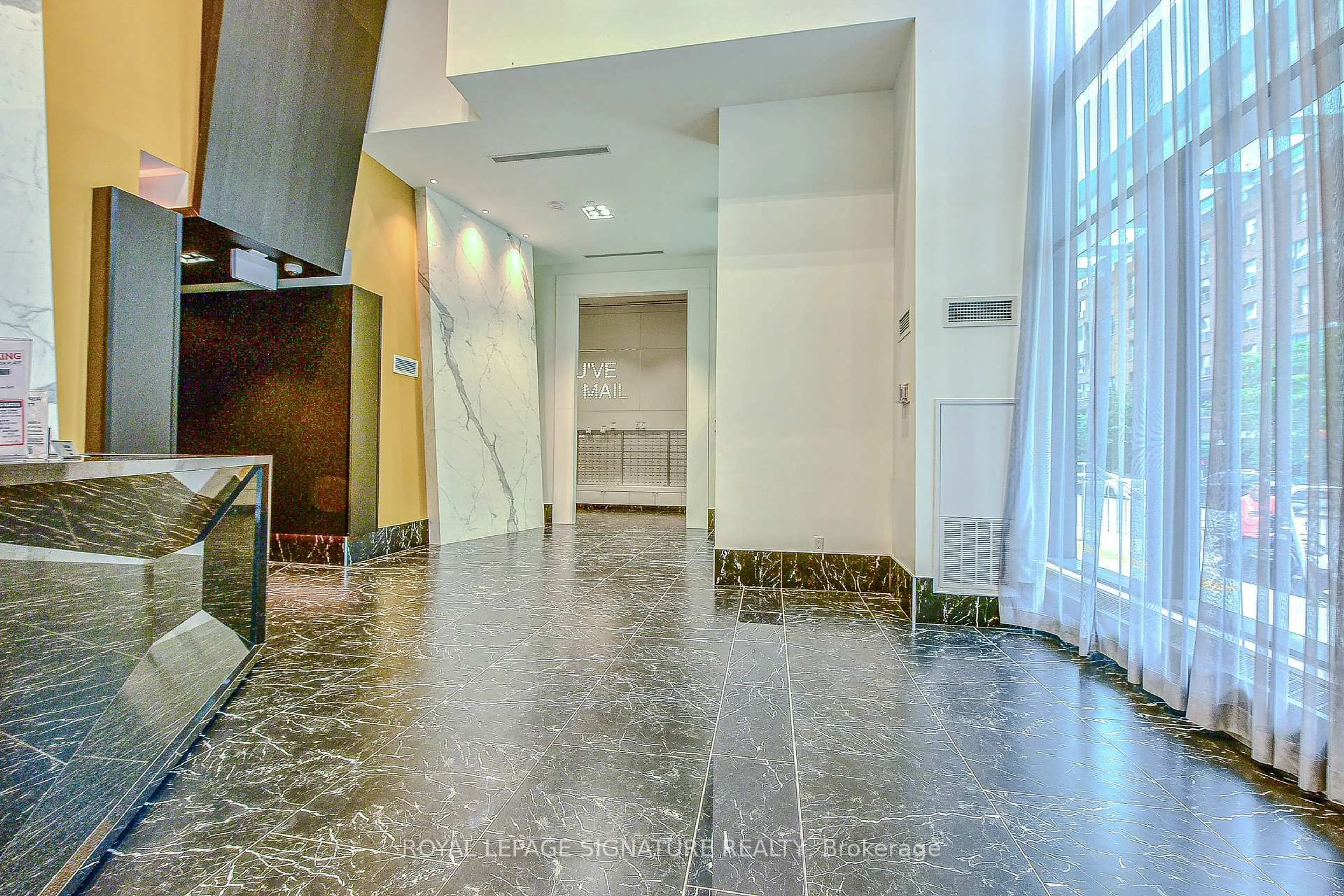 Indoor foyer for 135 Lower Sherbourne St #1236, Toronto Ontario M5A 1Y4