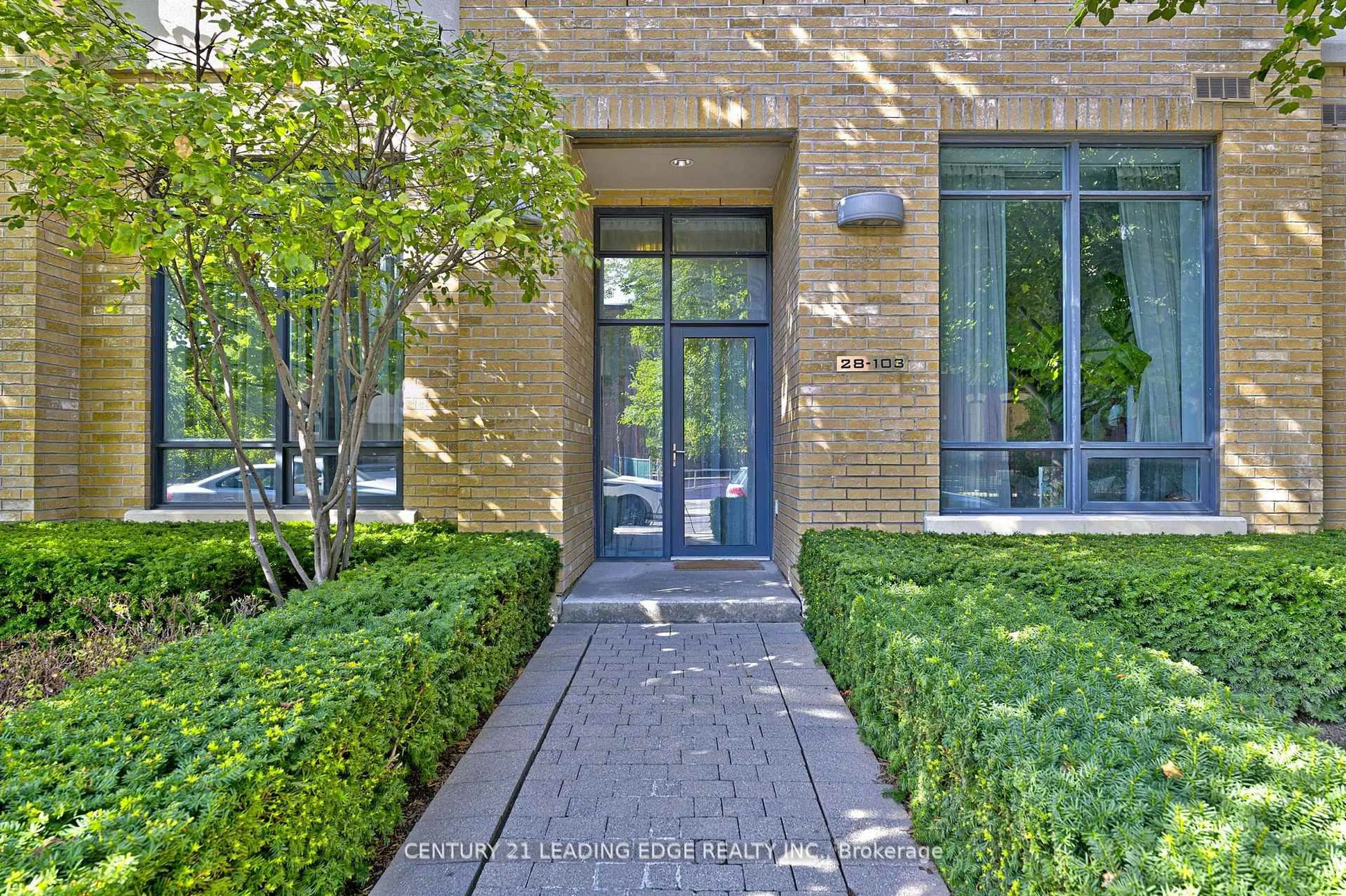 Unknown for 28 Linden St #103, Toronto Ontario M4Y 0A4