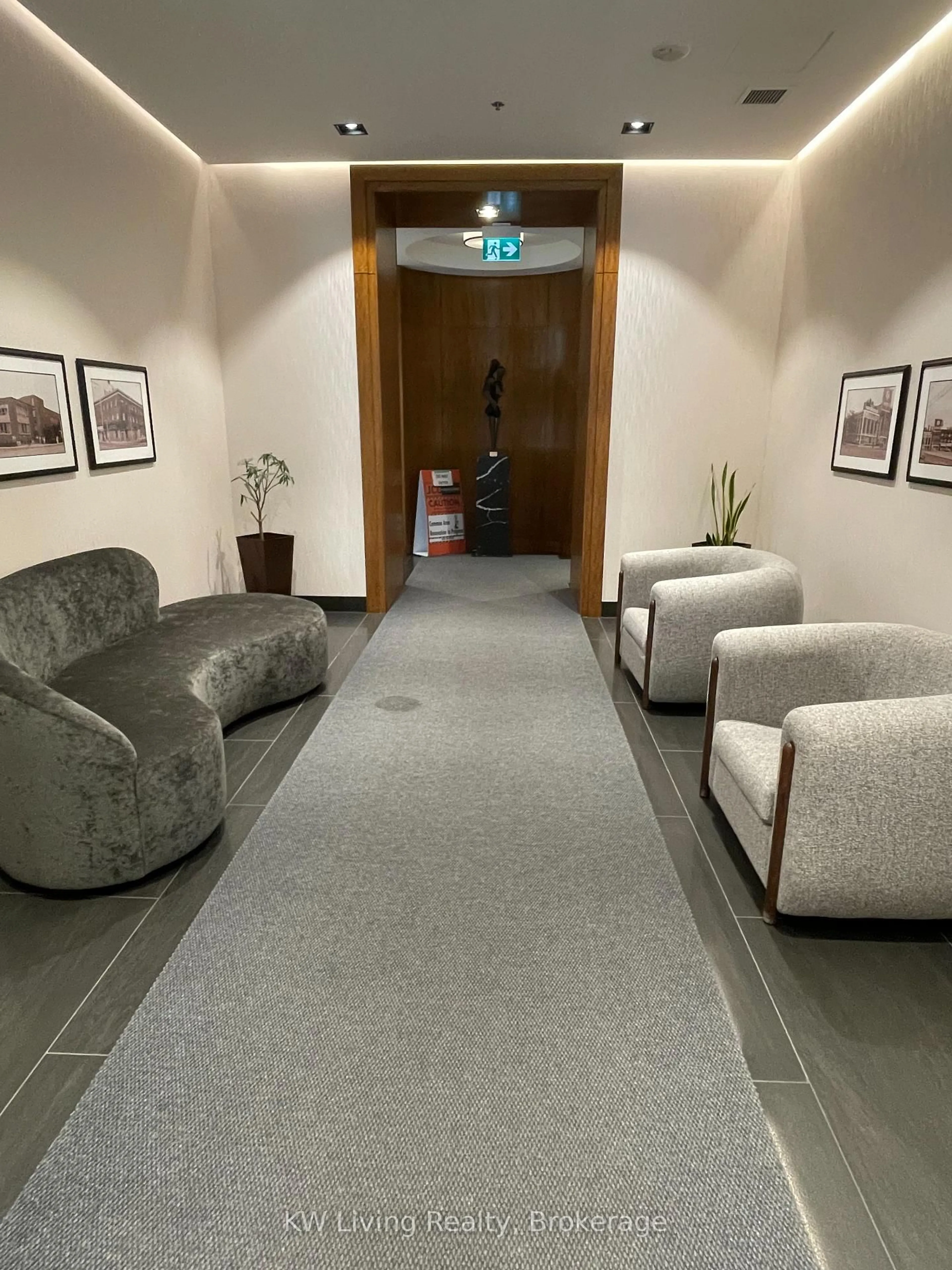 Lobby for 736 Spadina Ave #709, Toronto Ontario M5S 2J6