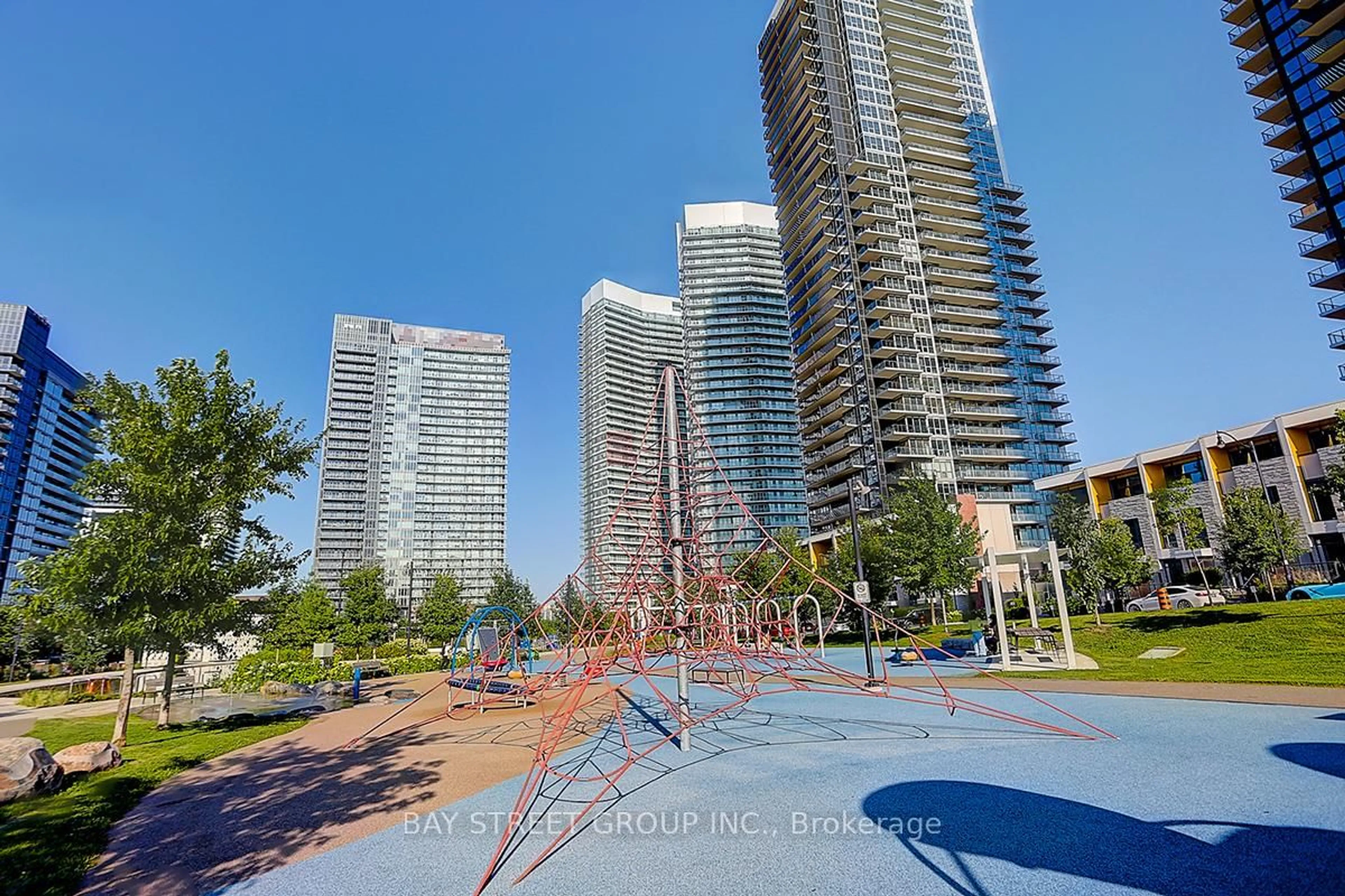 Pool for 85 Mcmahon Dr #707, Toronto Ontario M2K 0H1