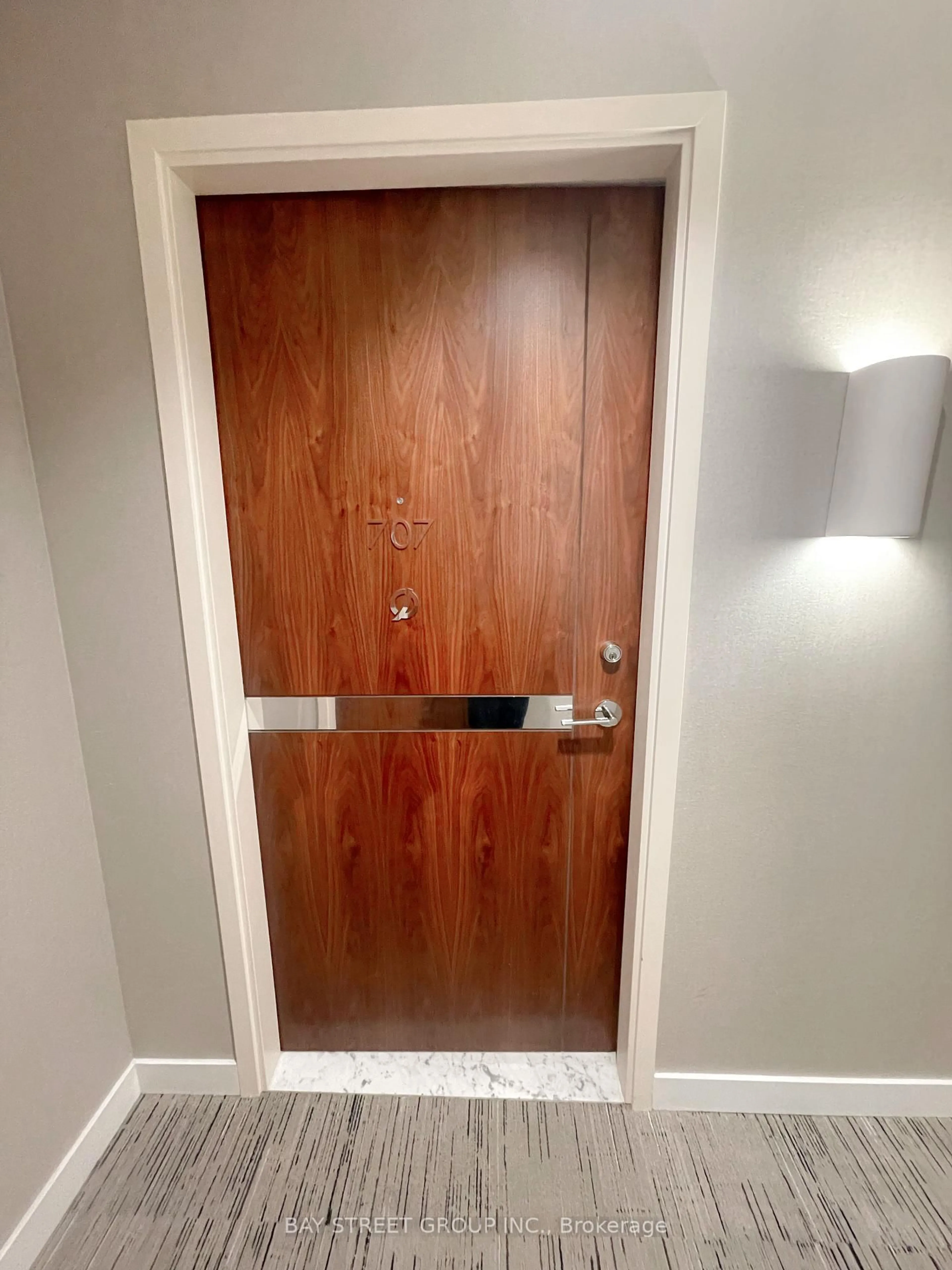 Indoor entryway for 85 Mcmahon Dr #707, Toronto Ontario M2K 0H1