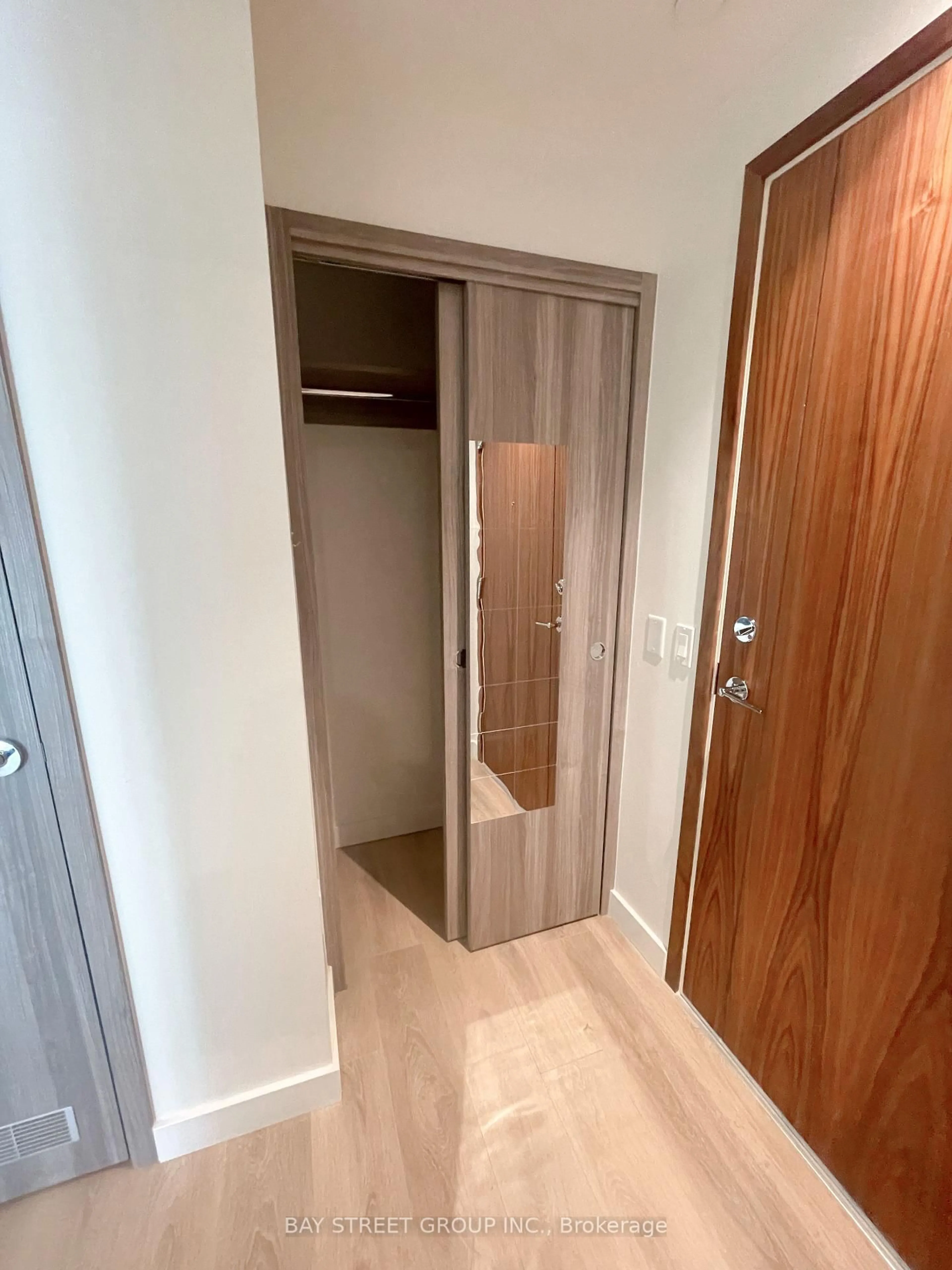 A pic of a room for 85 Mcmahon Dr #707, Toronto Ontario M2K 0H1