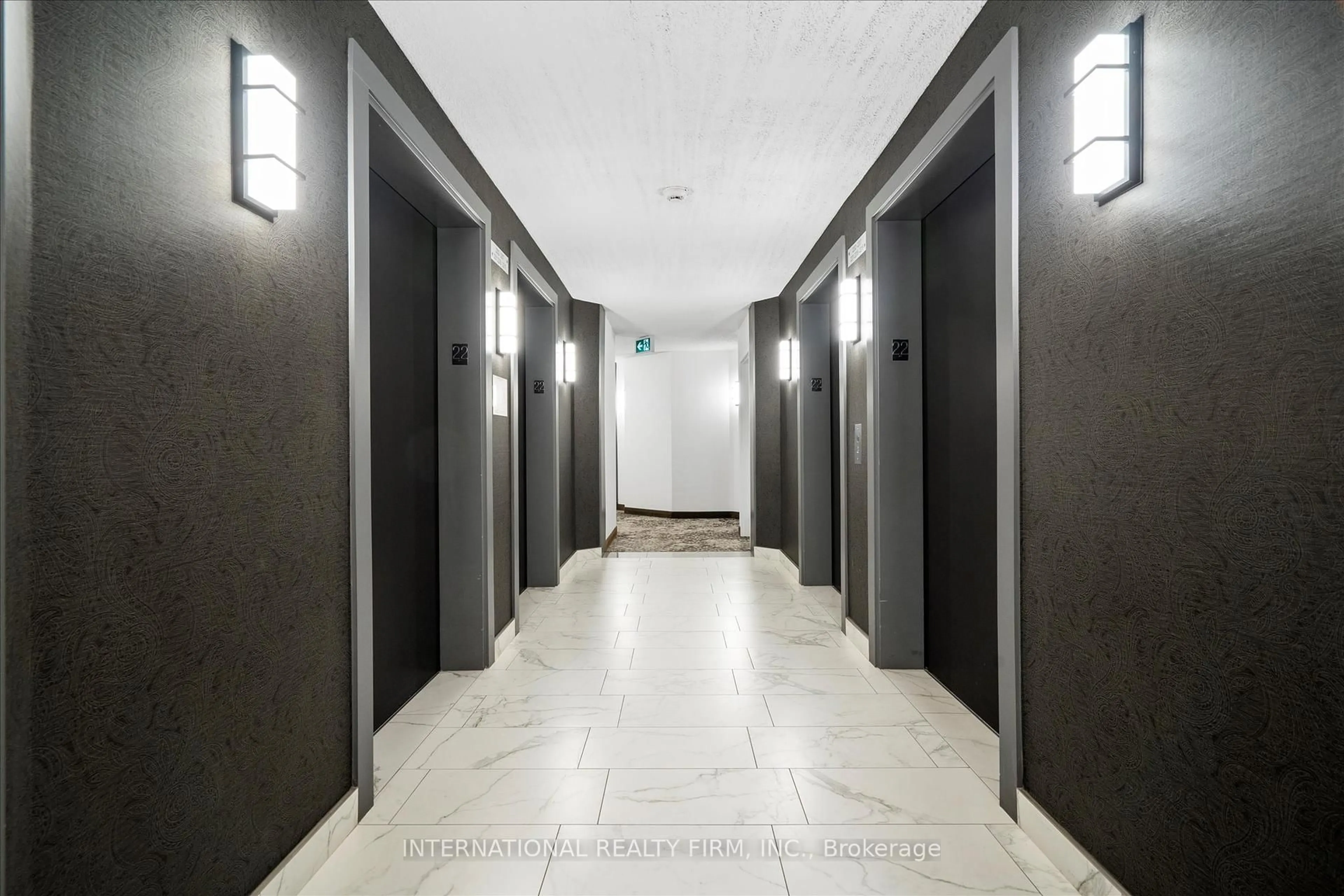 Indoor foyer for 33 Empress Ave #2208, Toronto Ontario M2N 6Y7