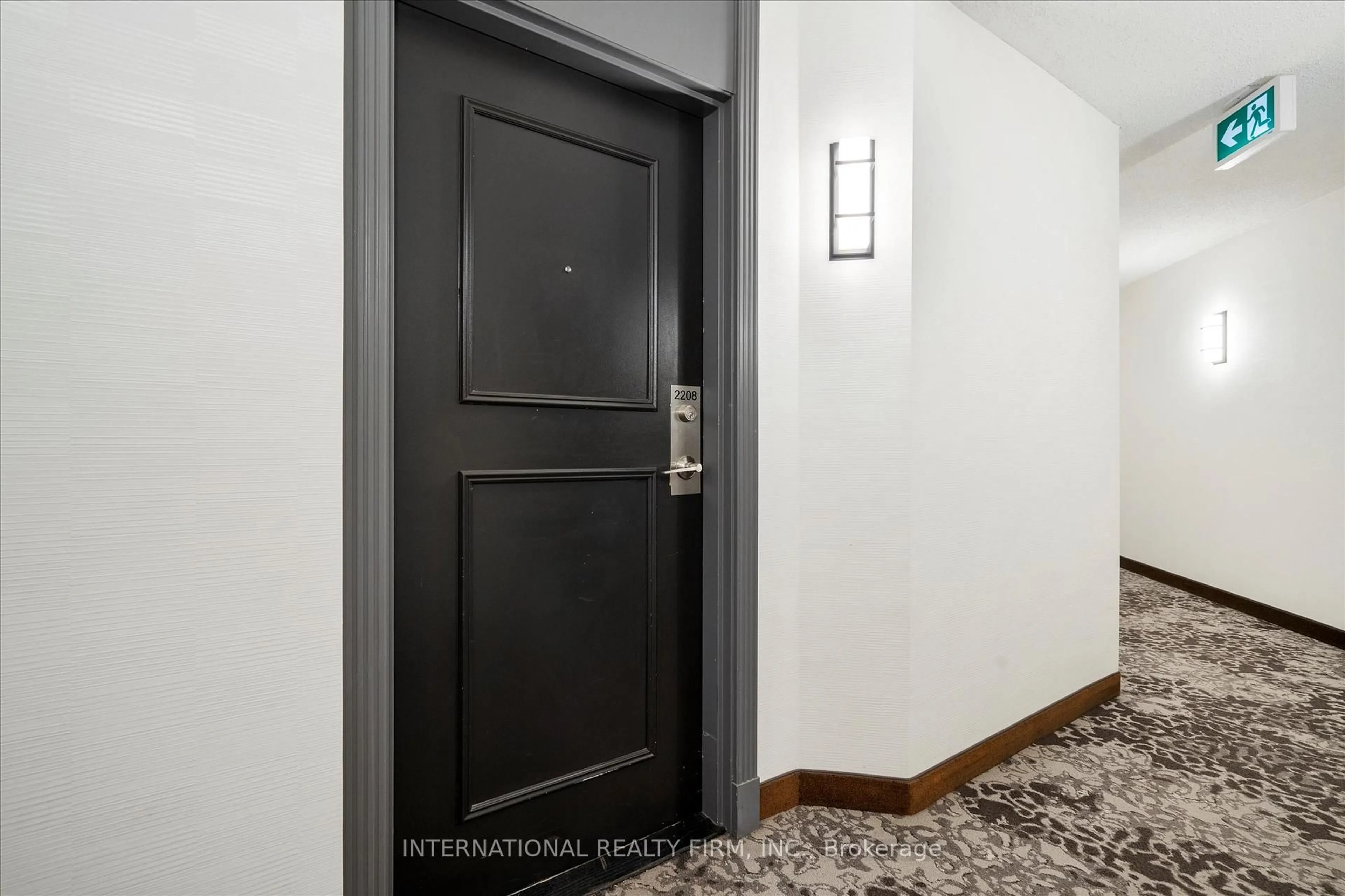 Indoor entryway for 33 Empress Ave #2208, Toronto Ontario M2N 6Y7