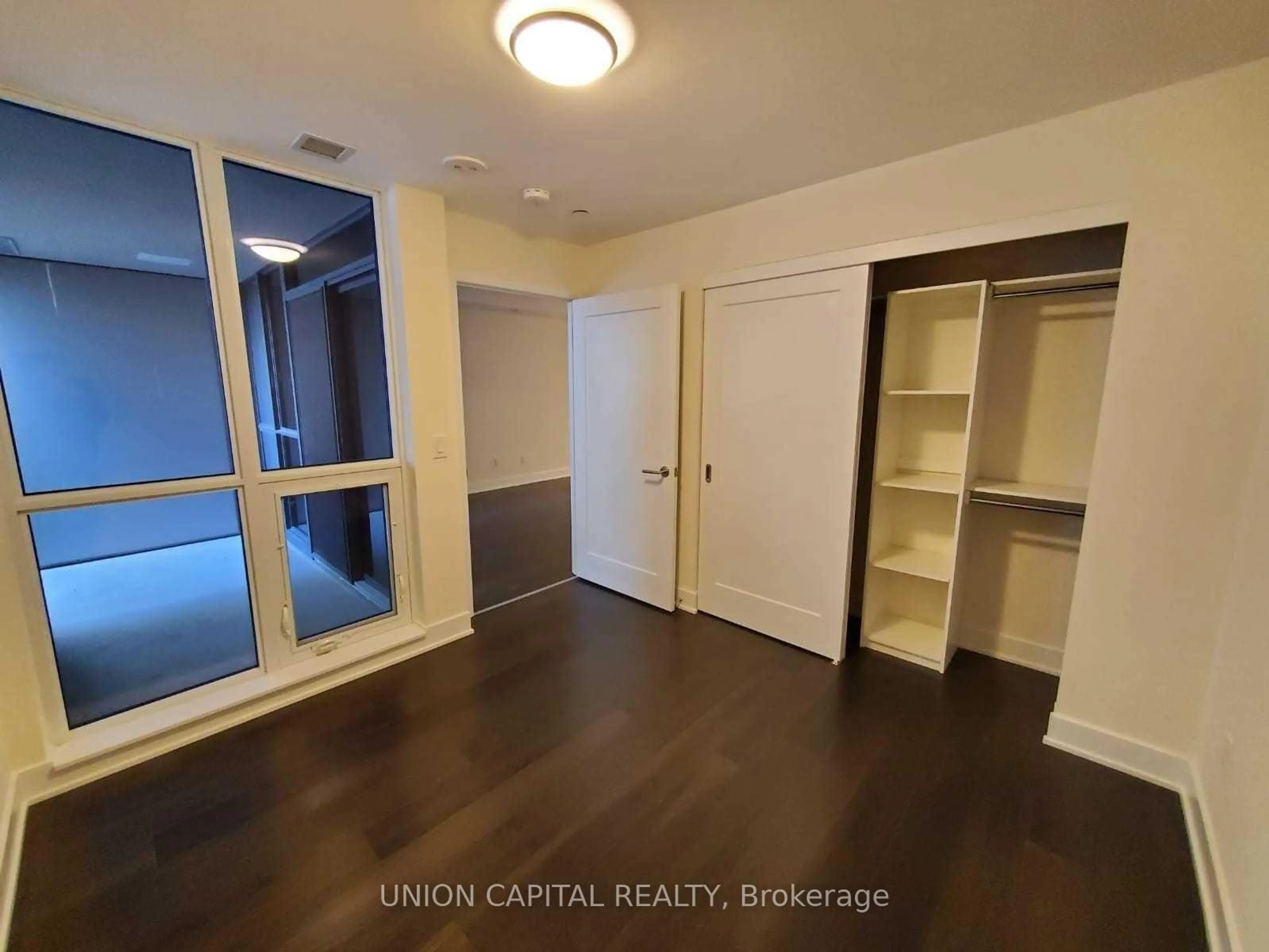 A pic of a room for 88 Cumberland St #609, Toronto Ontario M5R 1A3