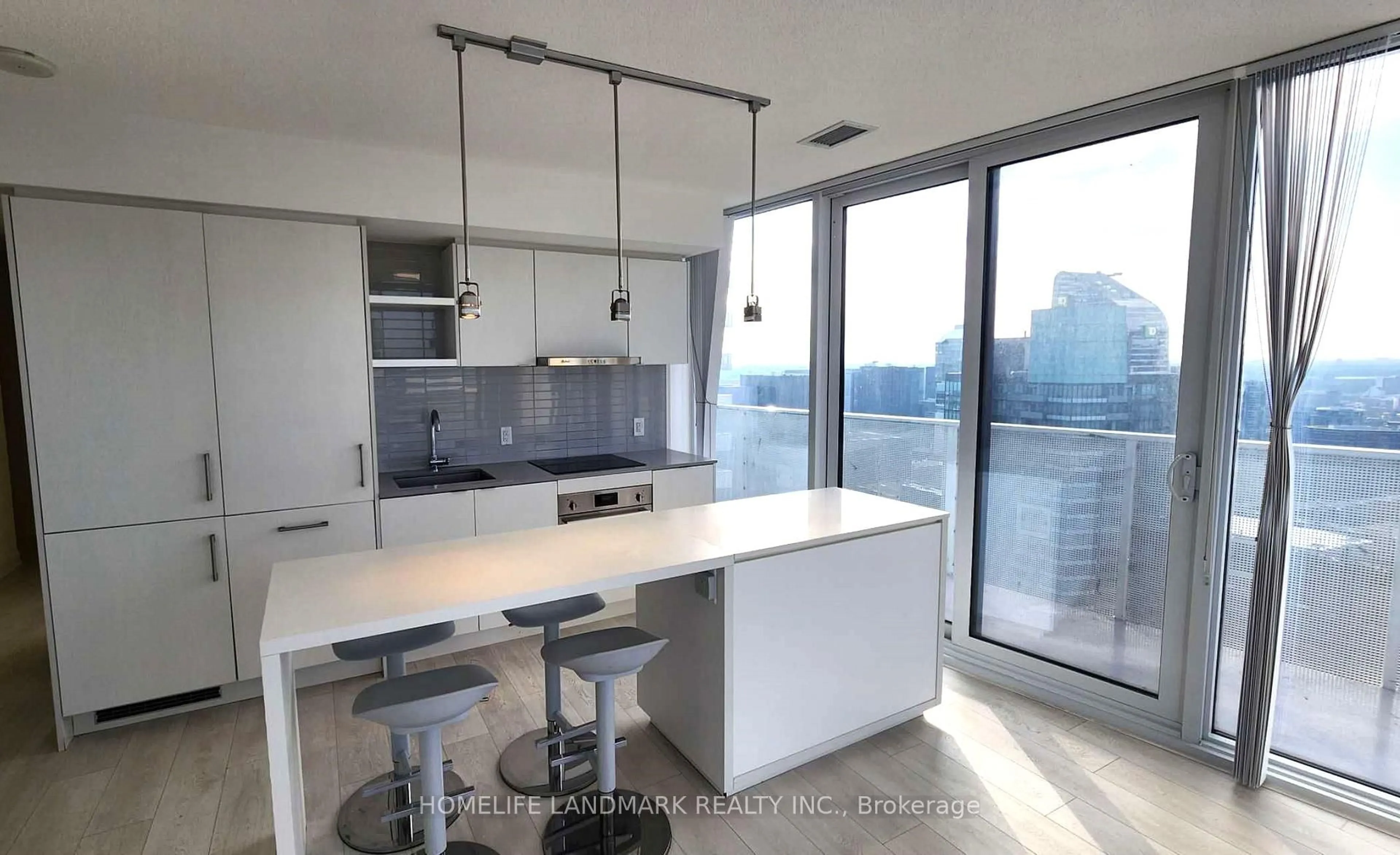 Unknown for 88 Harbour St #6004, Toronto Ontario M5J 0C3