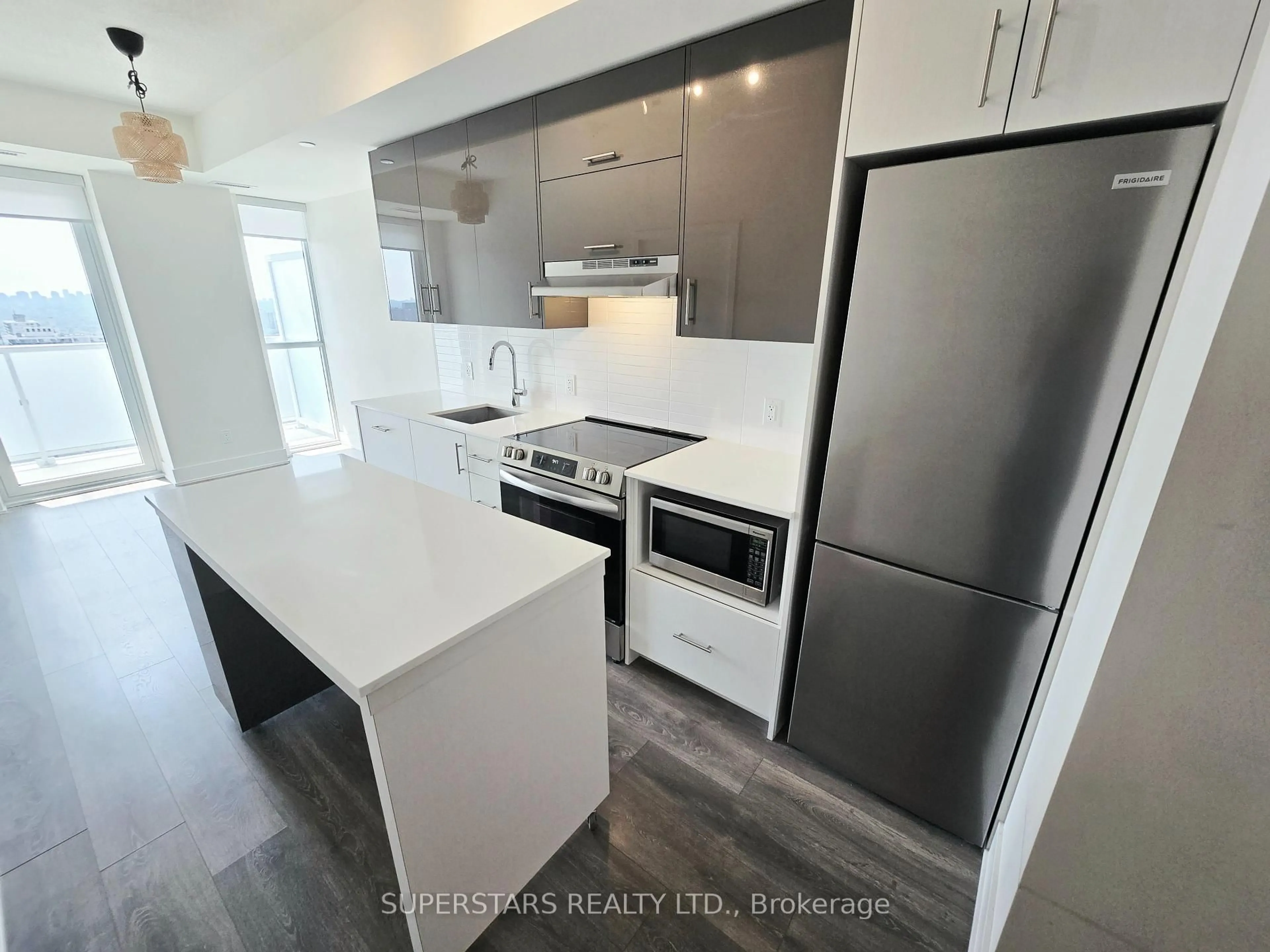 Standard kitchen, unknown for 188 Fairview Mall Dr #2301, Toronto Ontario M2J 0H7