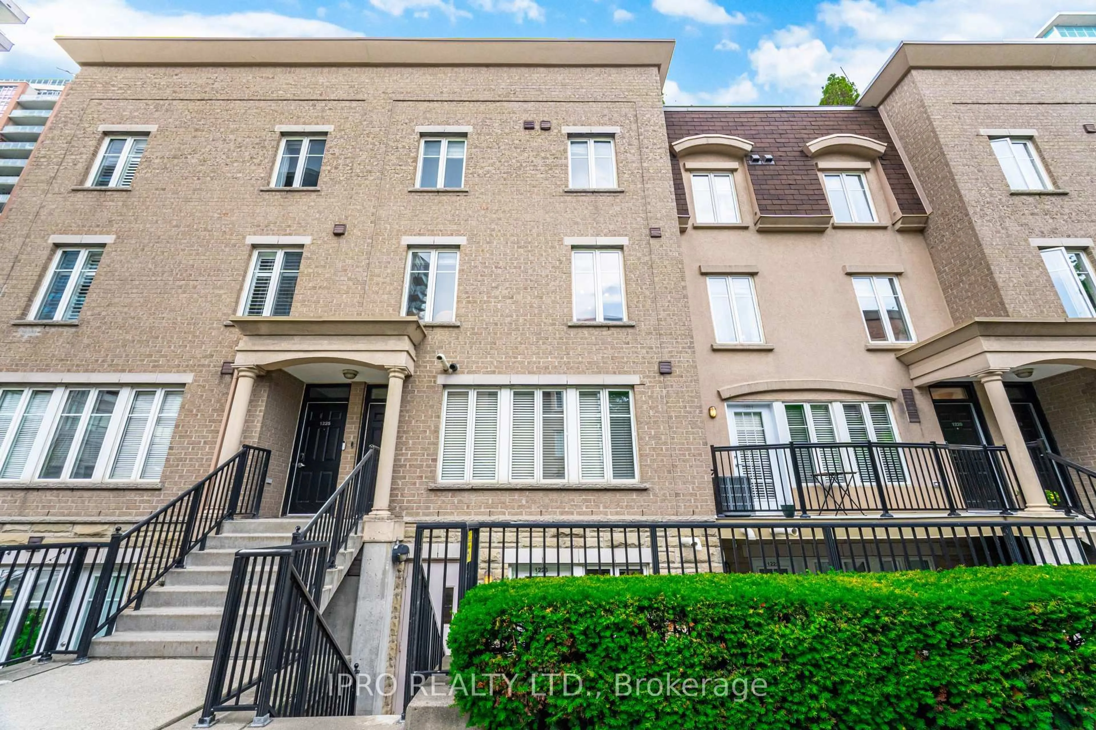 Unknown for 21 Pirandello St #TH1223, Toronto Ontario M6K 3P4