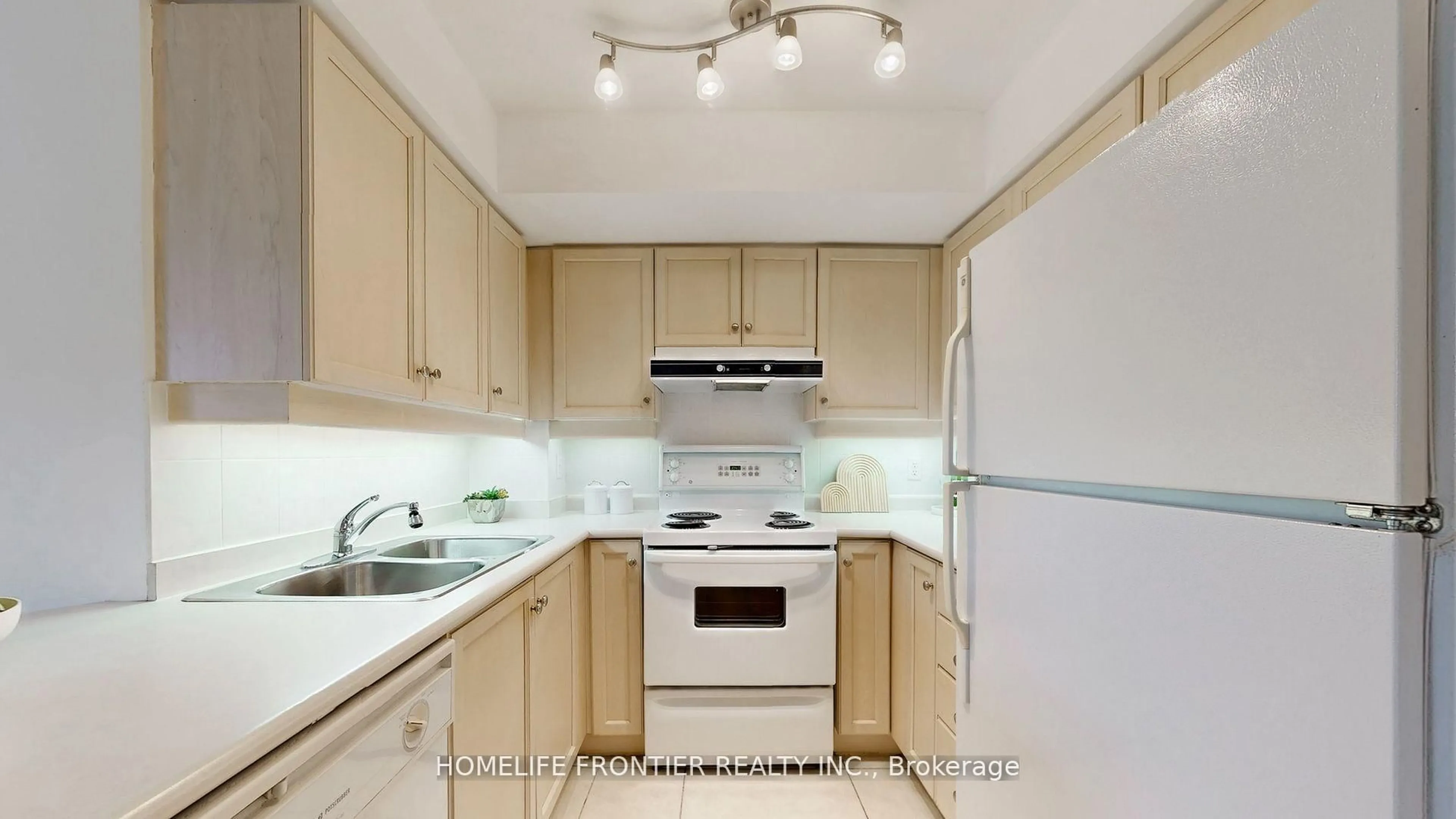 Standard kitchen, unknown for 2 Rean Dr #507, Toronto Ontario M2K 3B8