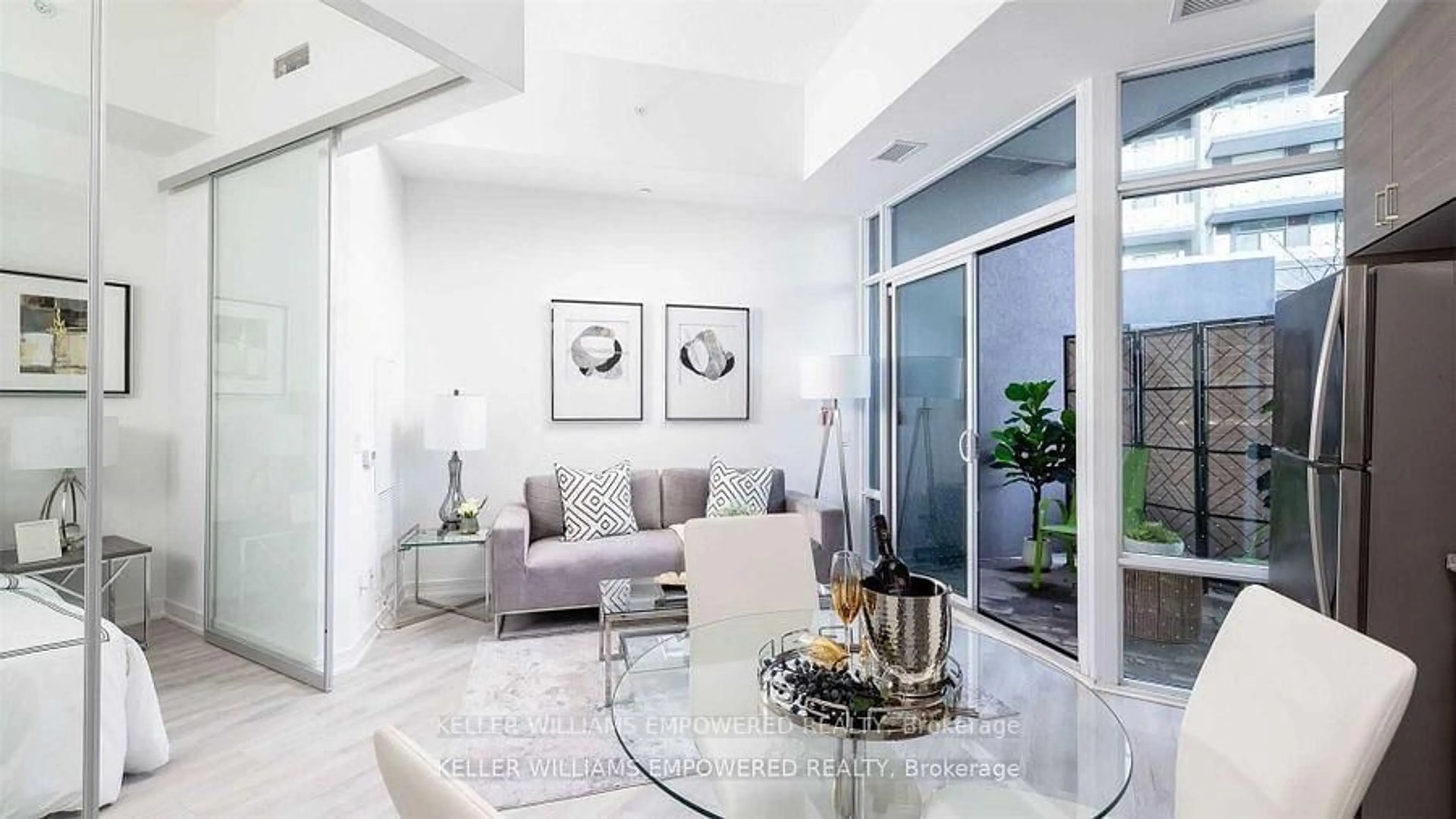 Living room with furniture, unknown for 621 Sheppard Ave #110, Toronto Ontario M2K 1B5