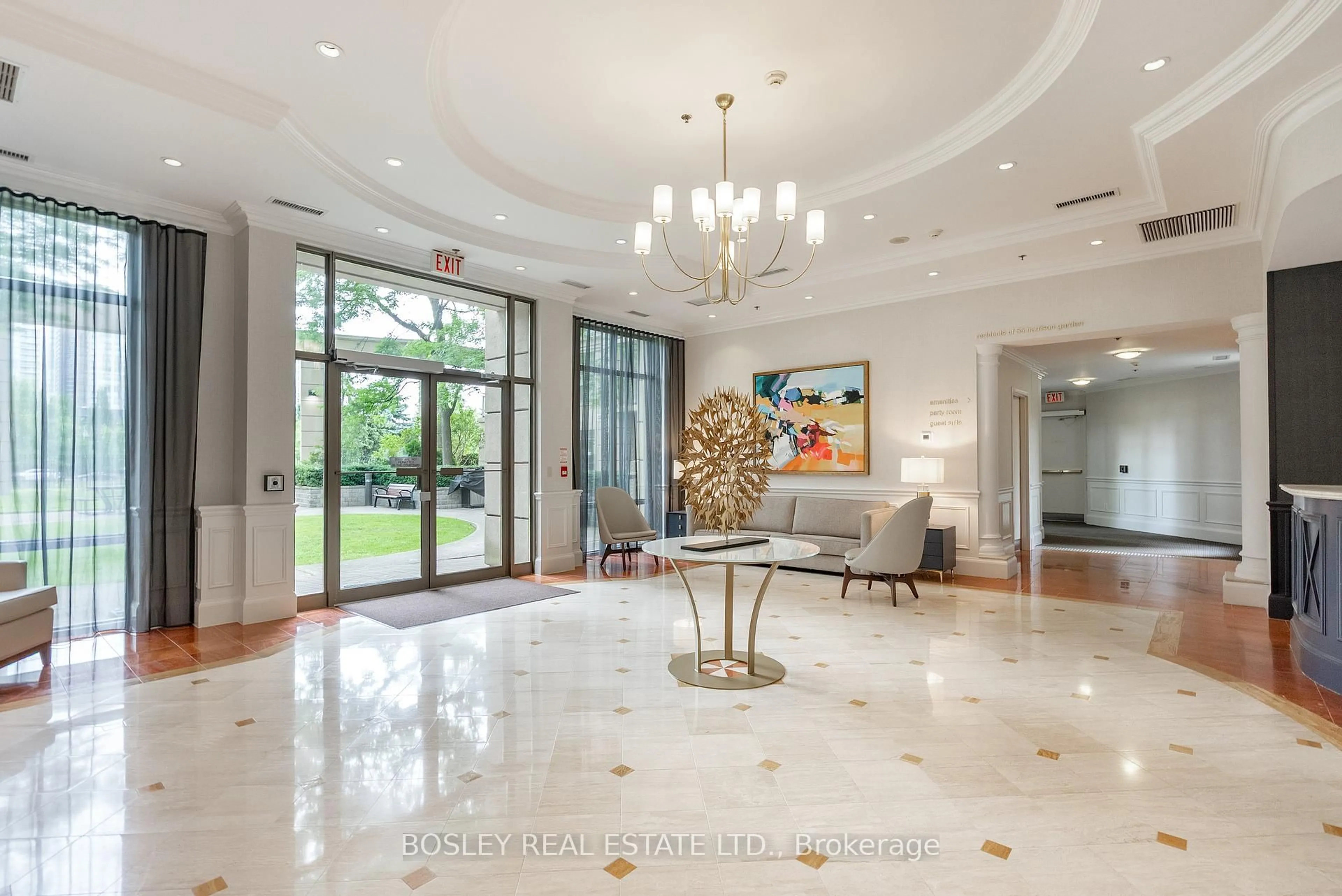 Indoor foyer for 51 Harrison Garden Blvd #306, Toronto Ontario M2N 7G4