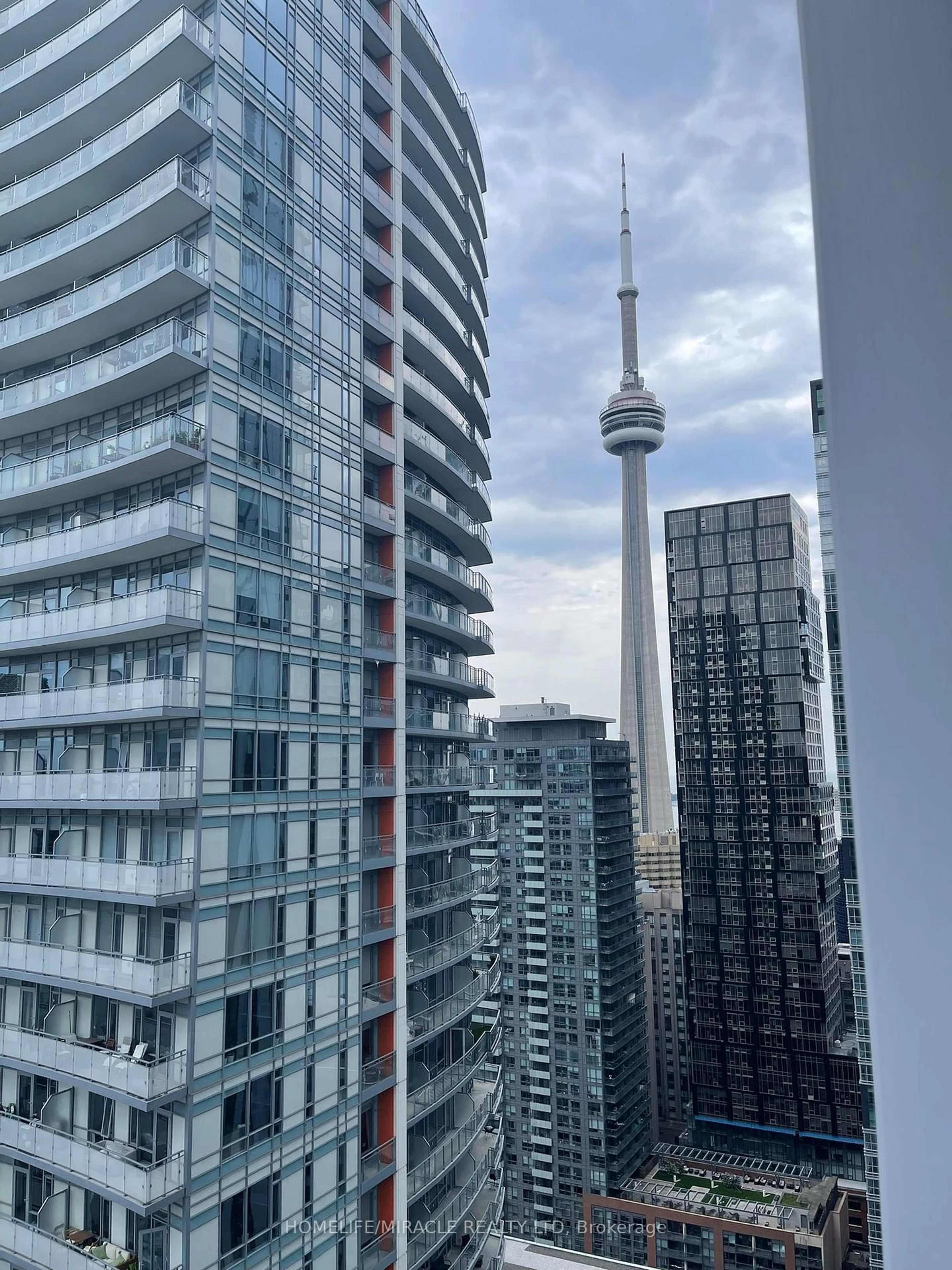 Unknown for 28 Widmer St #3528, Toronto Ontario M5V 2E7