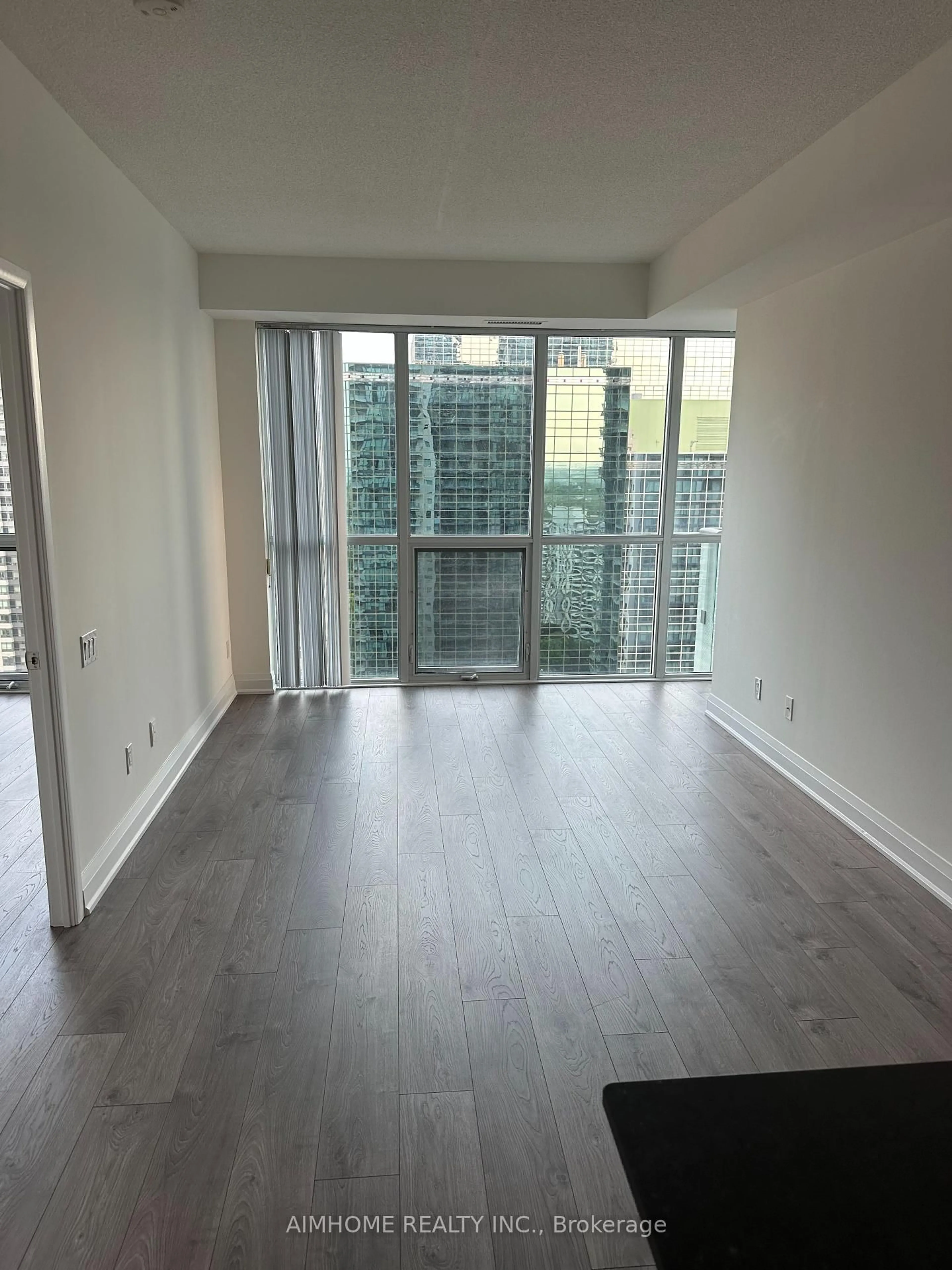 A pic of a room for 5168 YONGE St #2615, Toronto Ontario M2N 0G1