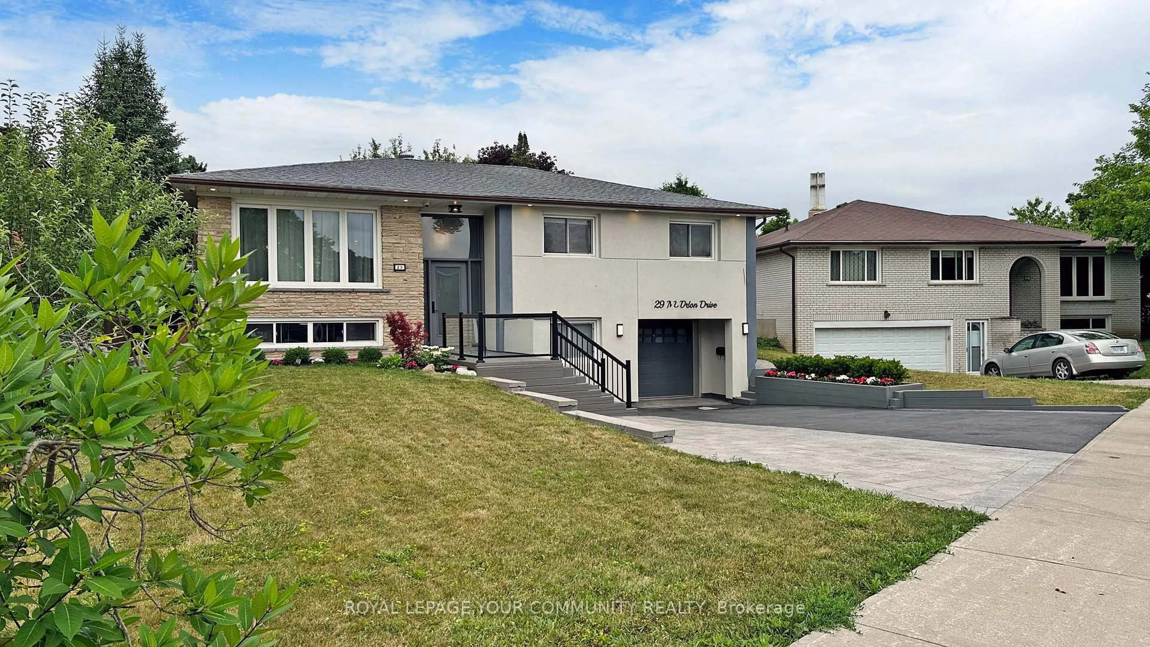 Home with vinyl exterior material, street for 29 Manadon Dr, Toronto Ontario M2M 1W8