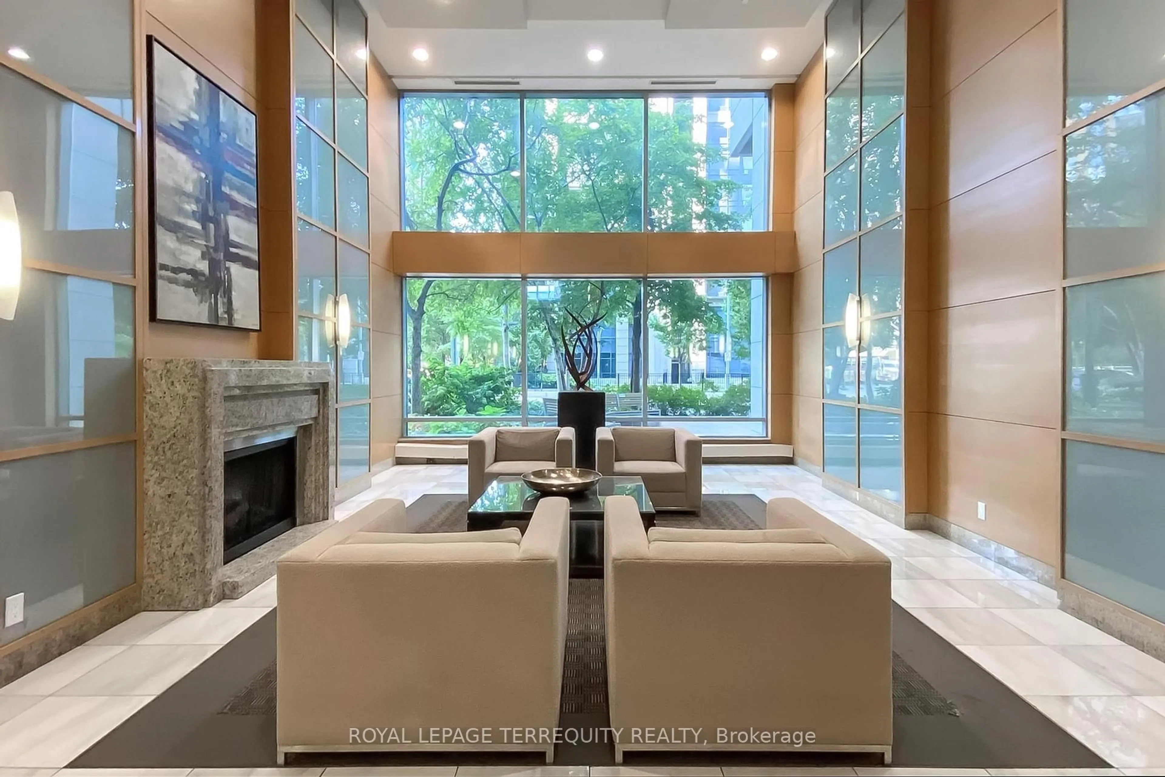 Lobby for 4968 Yonge St #2706, Toronto Ontario M2N 7G9