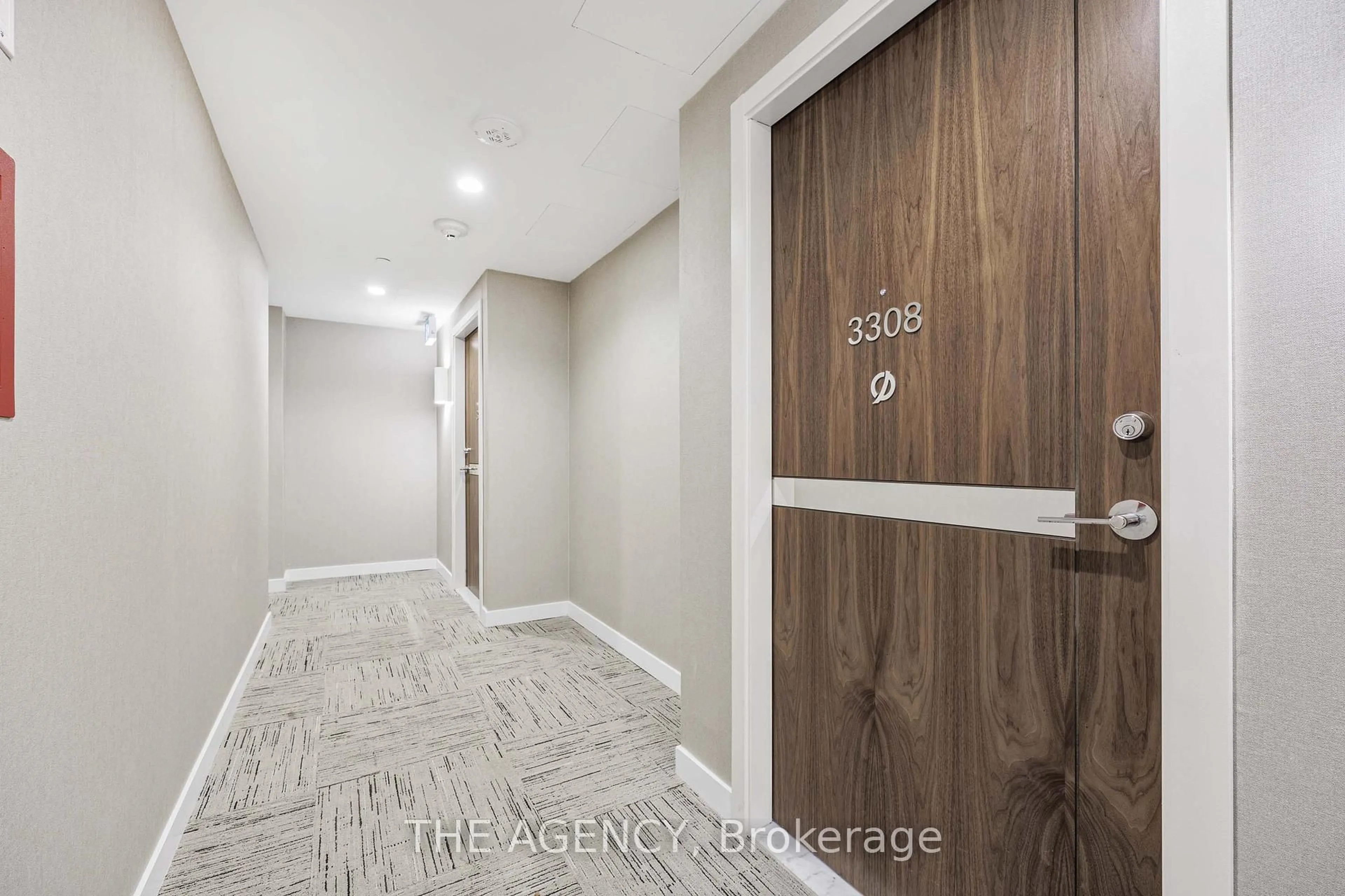 Indoor entryway for 27 McMahon Dr #3308, Toronto Ontario M2K 0J2