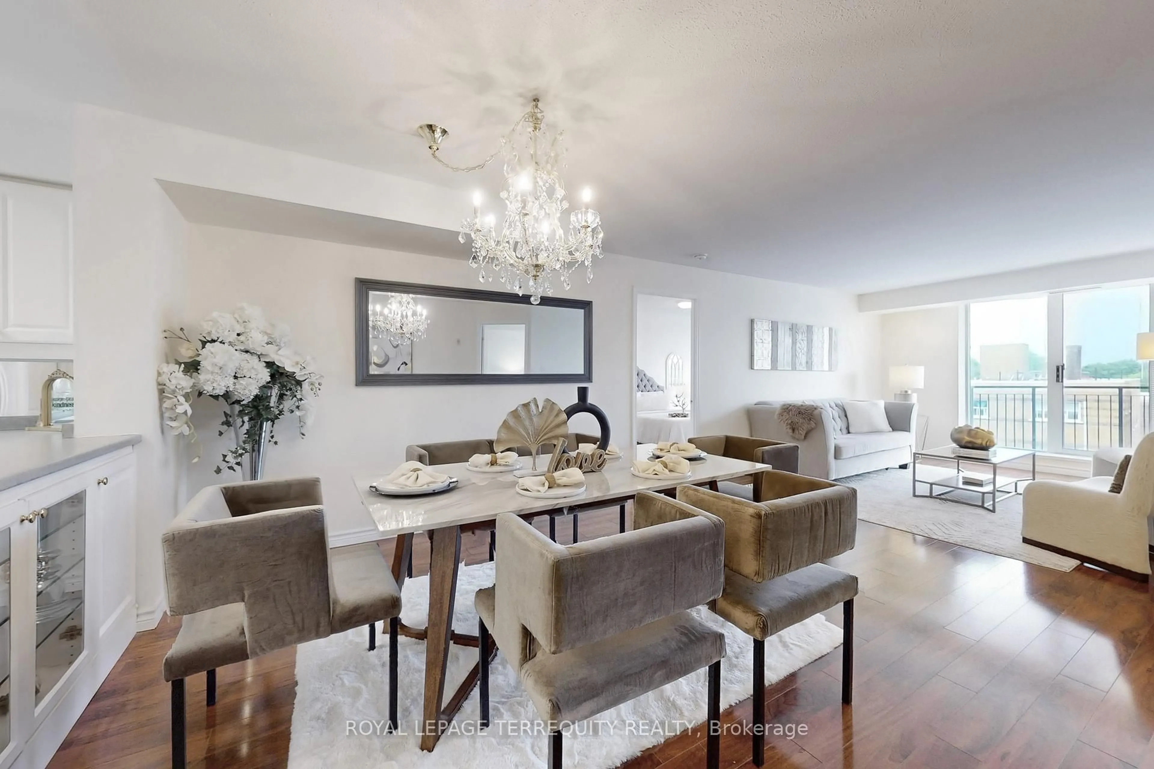 Dining room, unknown for 18 Wanless Ave #505, Toronto Ontario M4N 3R9