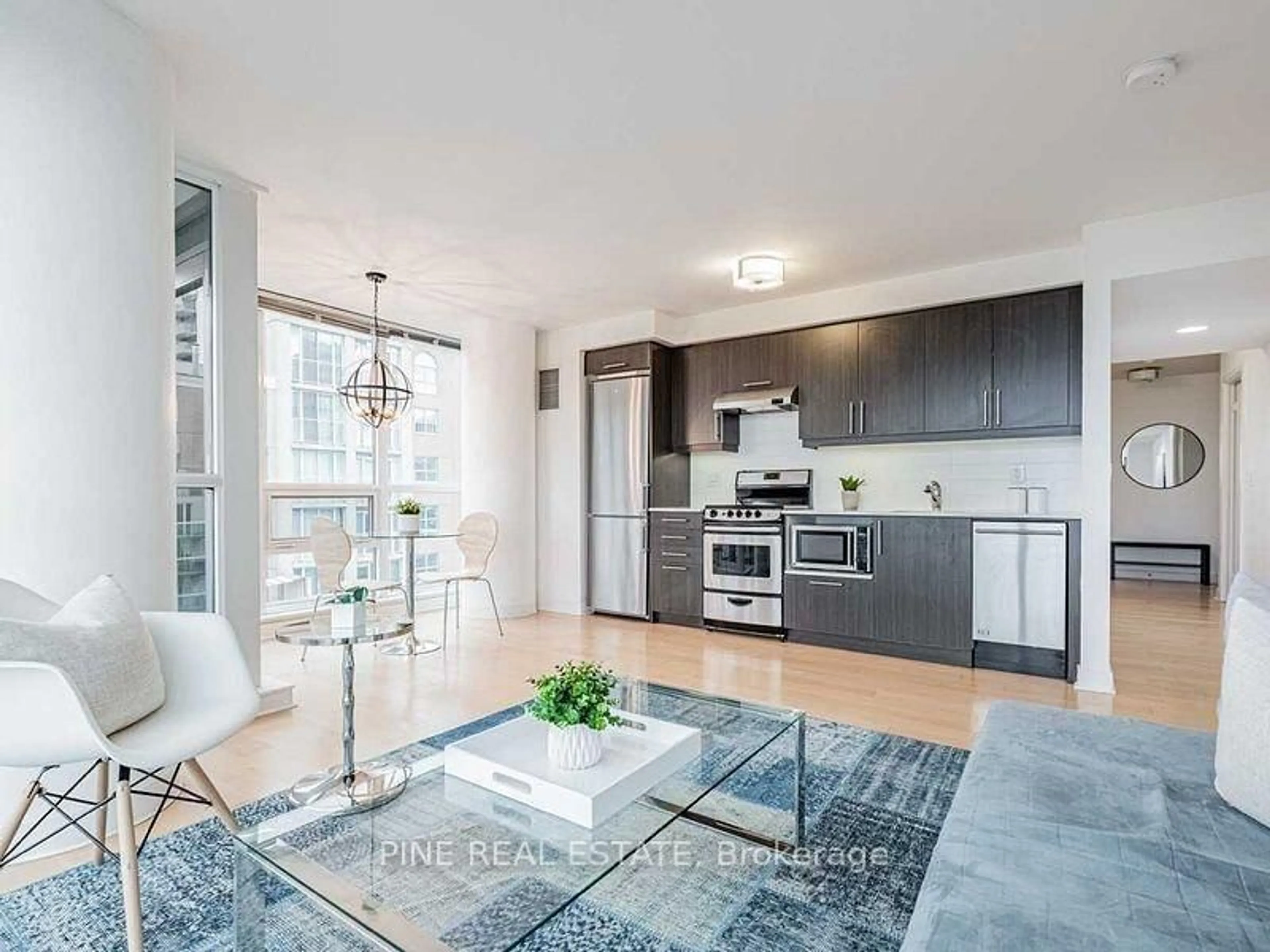 Open concept kitchen, unknown for 320 Richmond St #1103, Toronto Ontario M5A 1P9