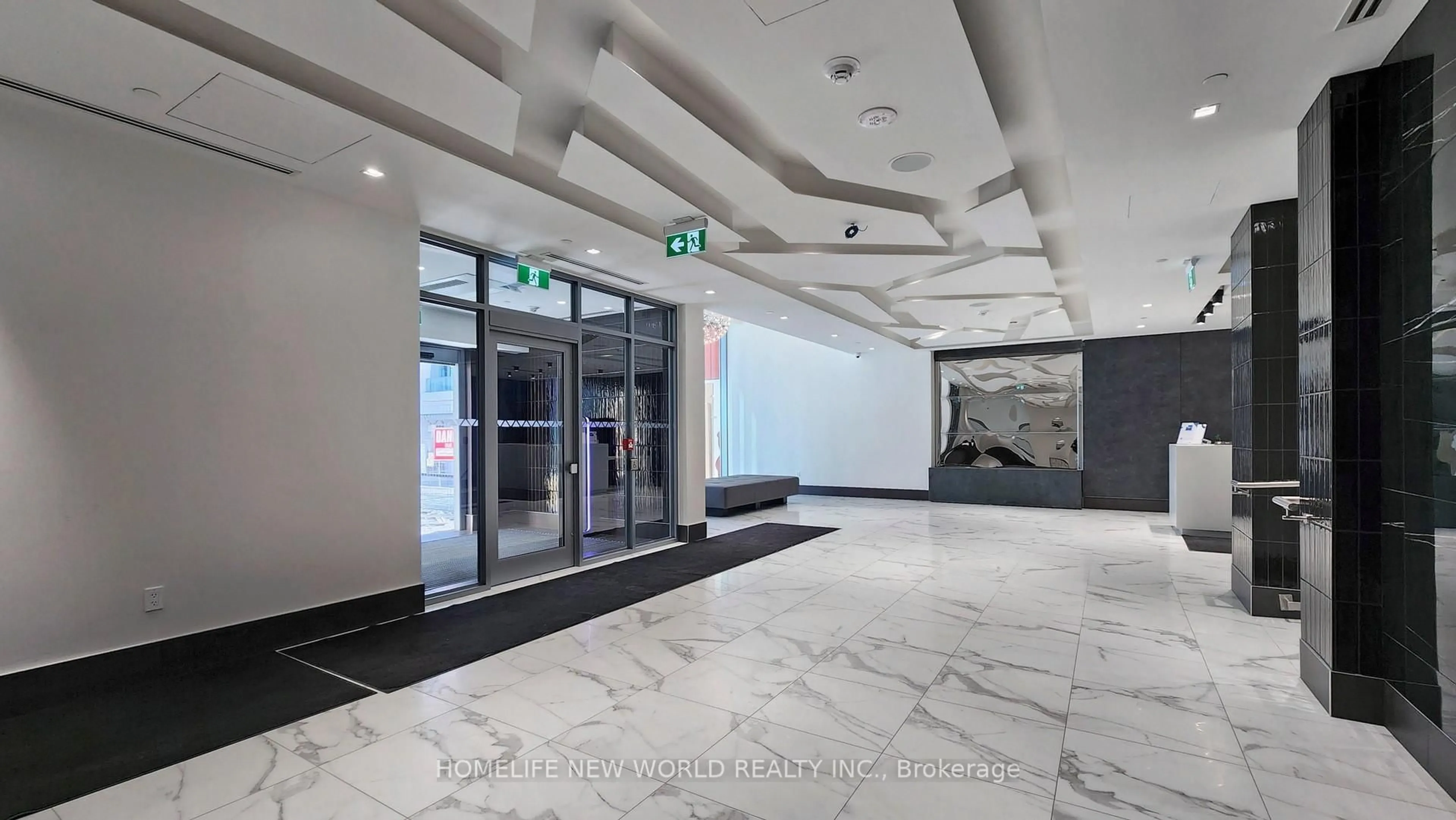 Indoor foyer for 50 Dunfield Ave #714, Toronto Ontario M4S 0E4