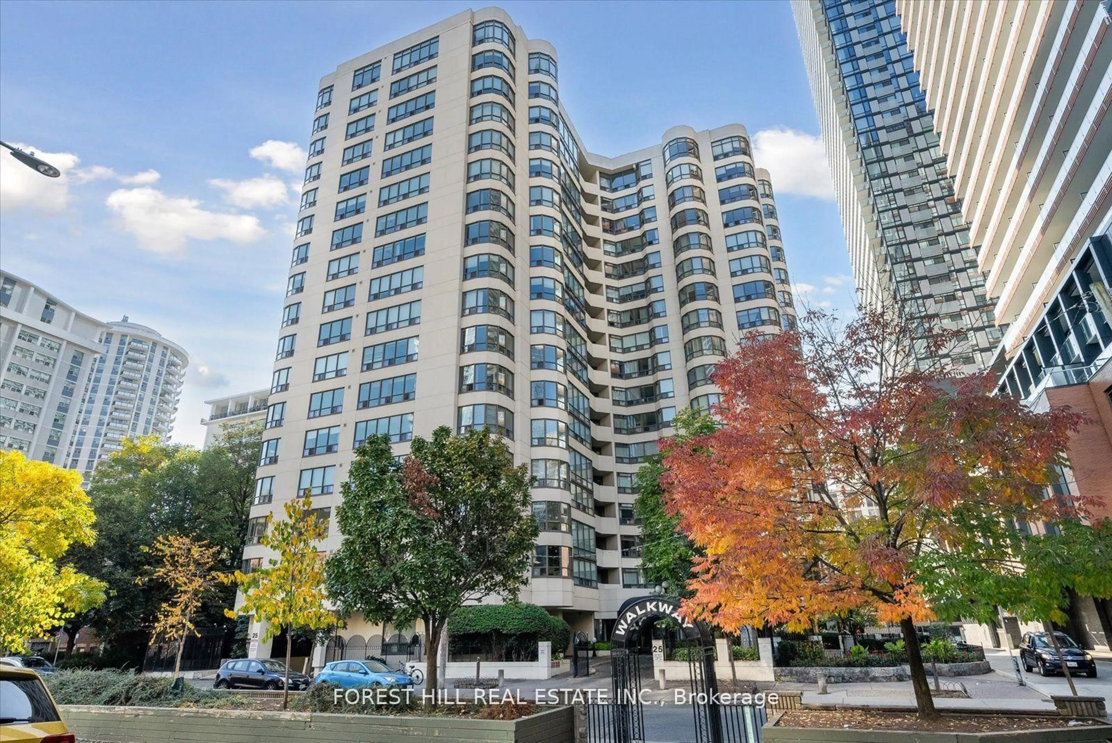 Patio, unknown for 25 Maitland St #412, Toronto Ontario M4Y 2W1