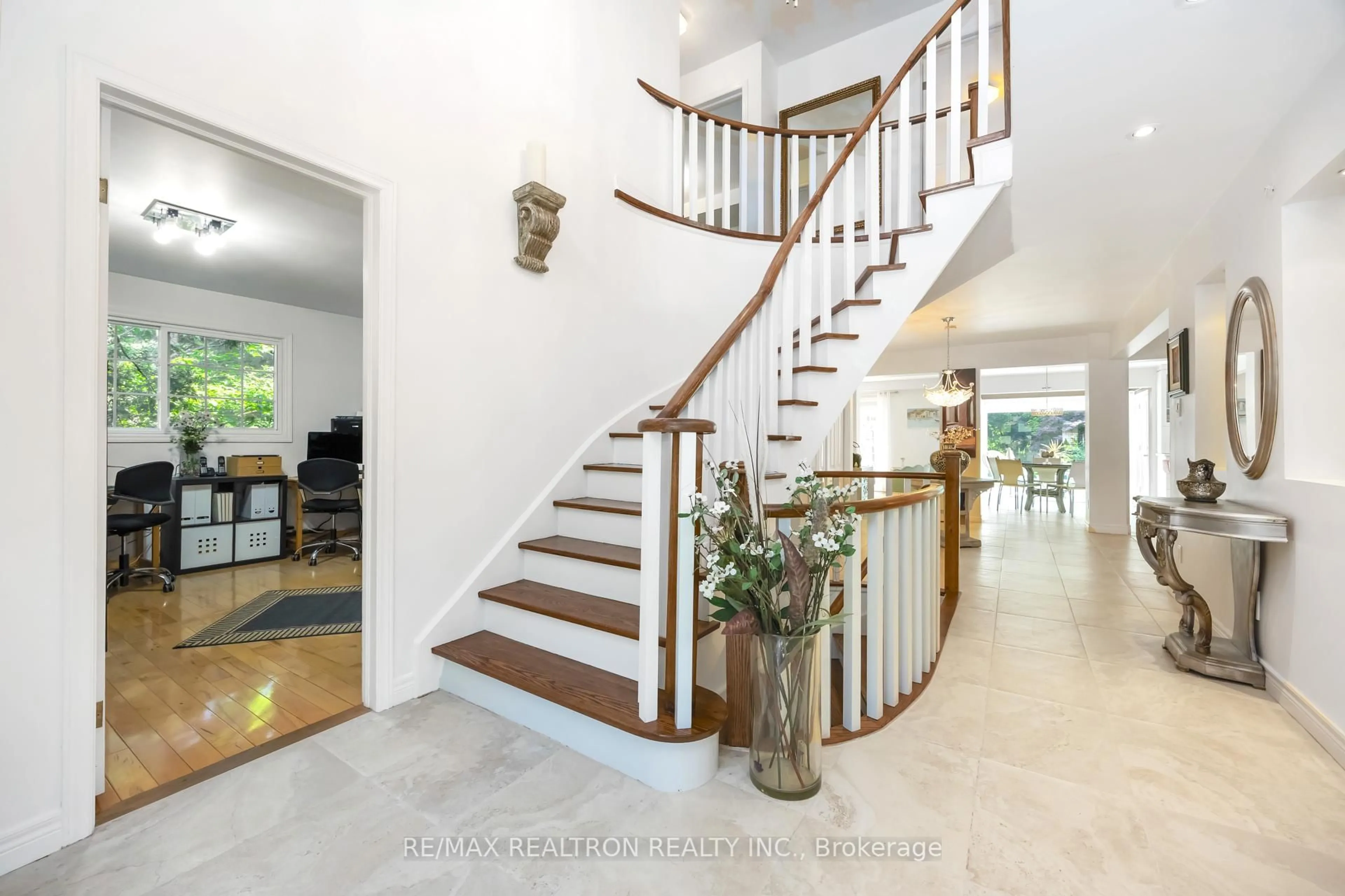 Unknown for 43 Lawnview Dr, Toronto Ontario M2N 5J9