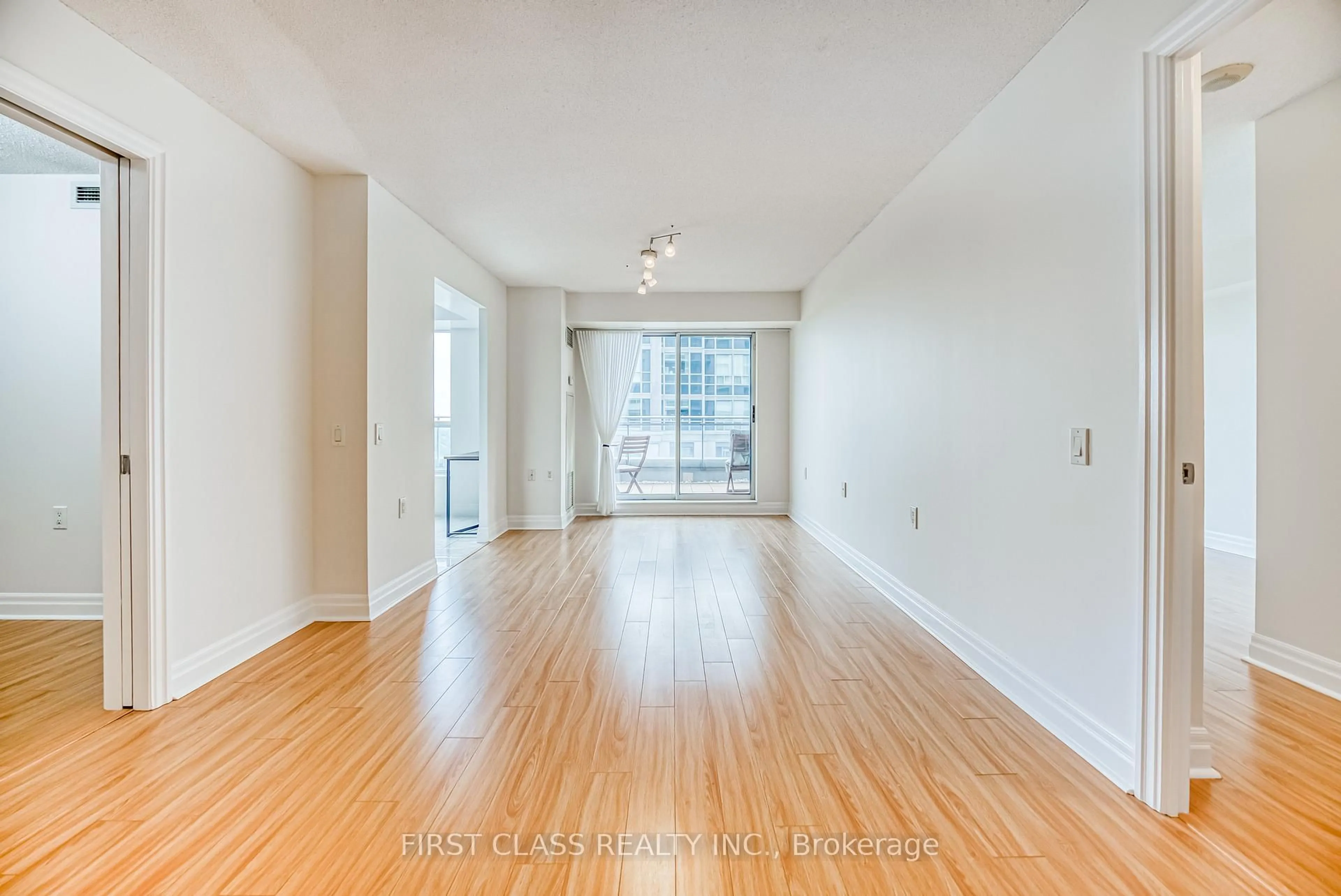 A pic of a room for 21 Hillcrest Ave #2202, Toronto Ontario M2N 7K2