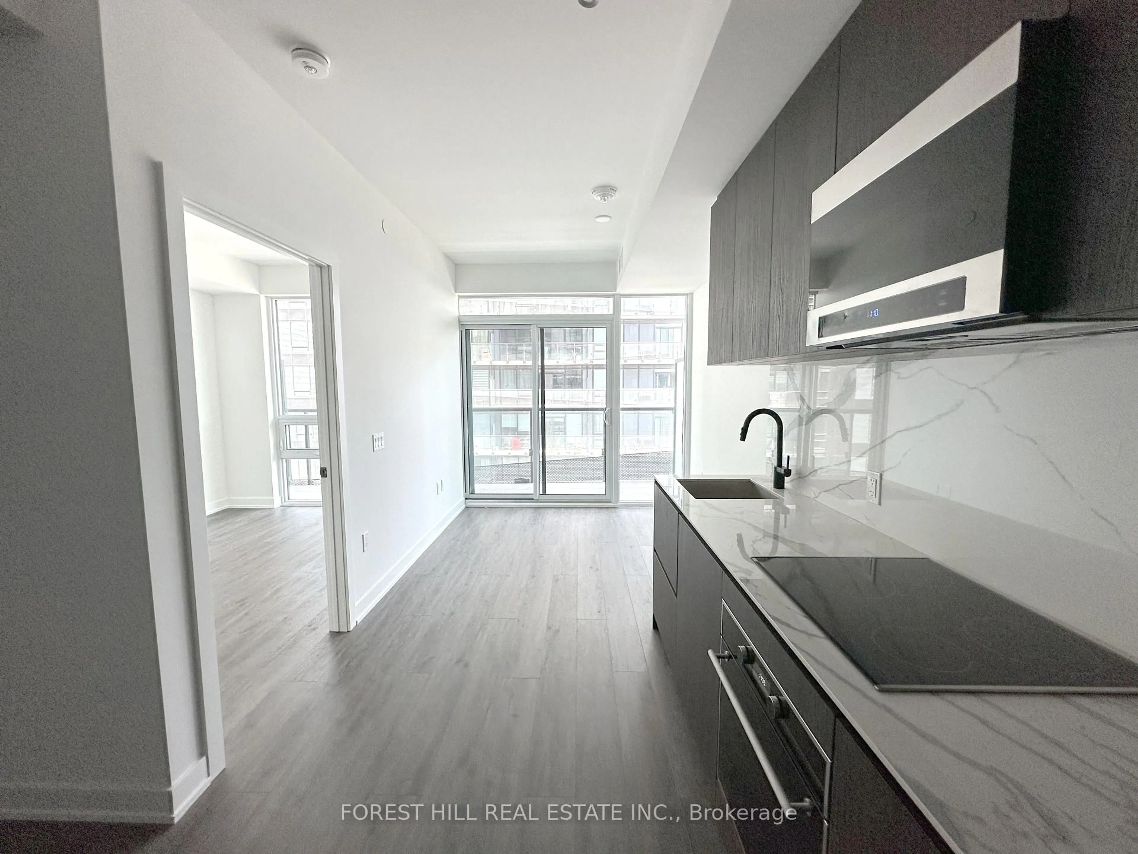 Unknown for 117 Broadway Ave #2408, Toronto Ontario M4P 1V4