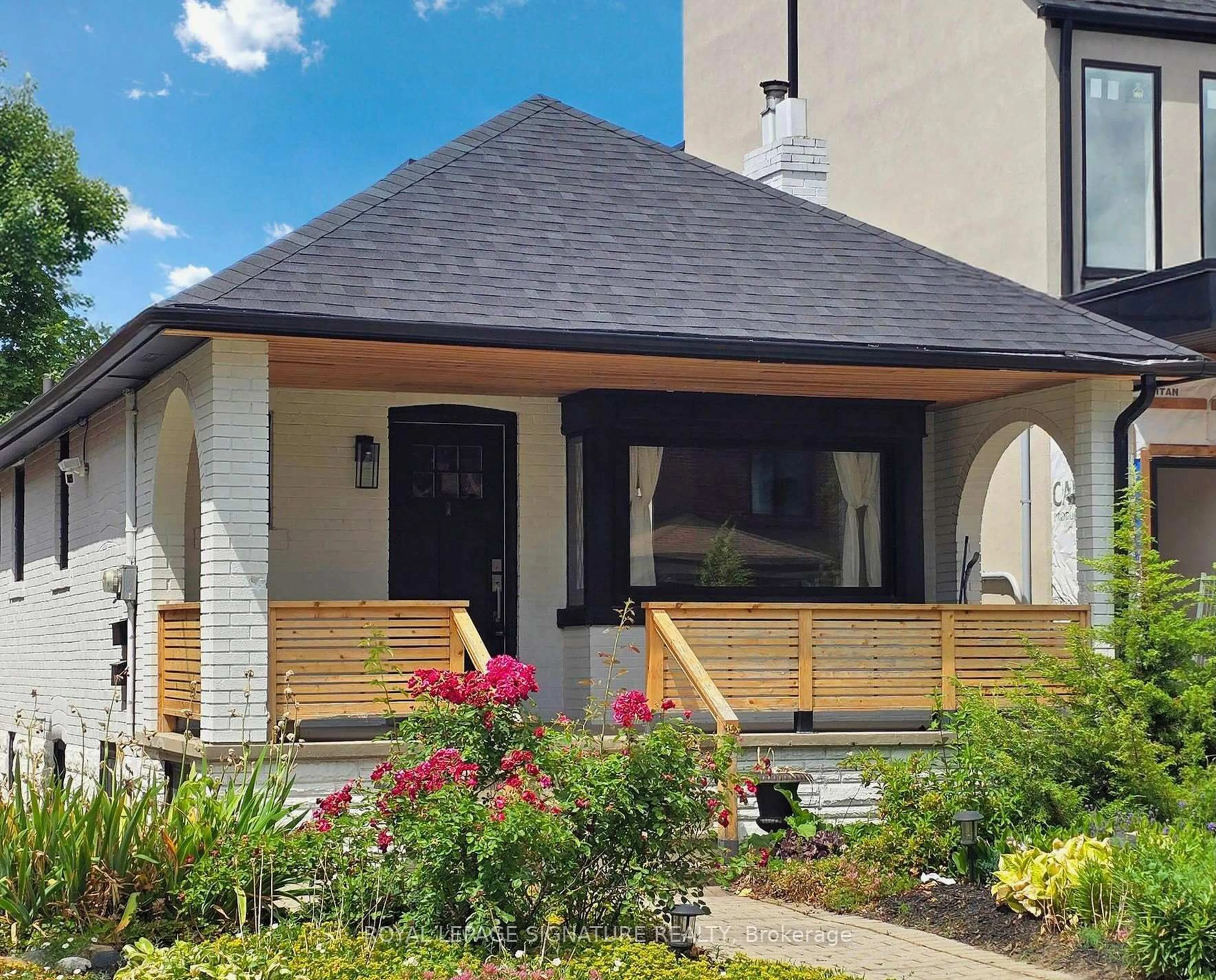 Home with vinyl exterior material, street for 500 Atlas Ave, Toronto Ontario M6C 3R3
