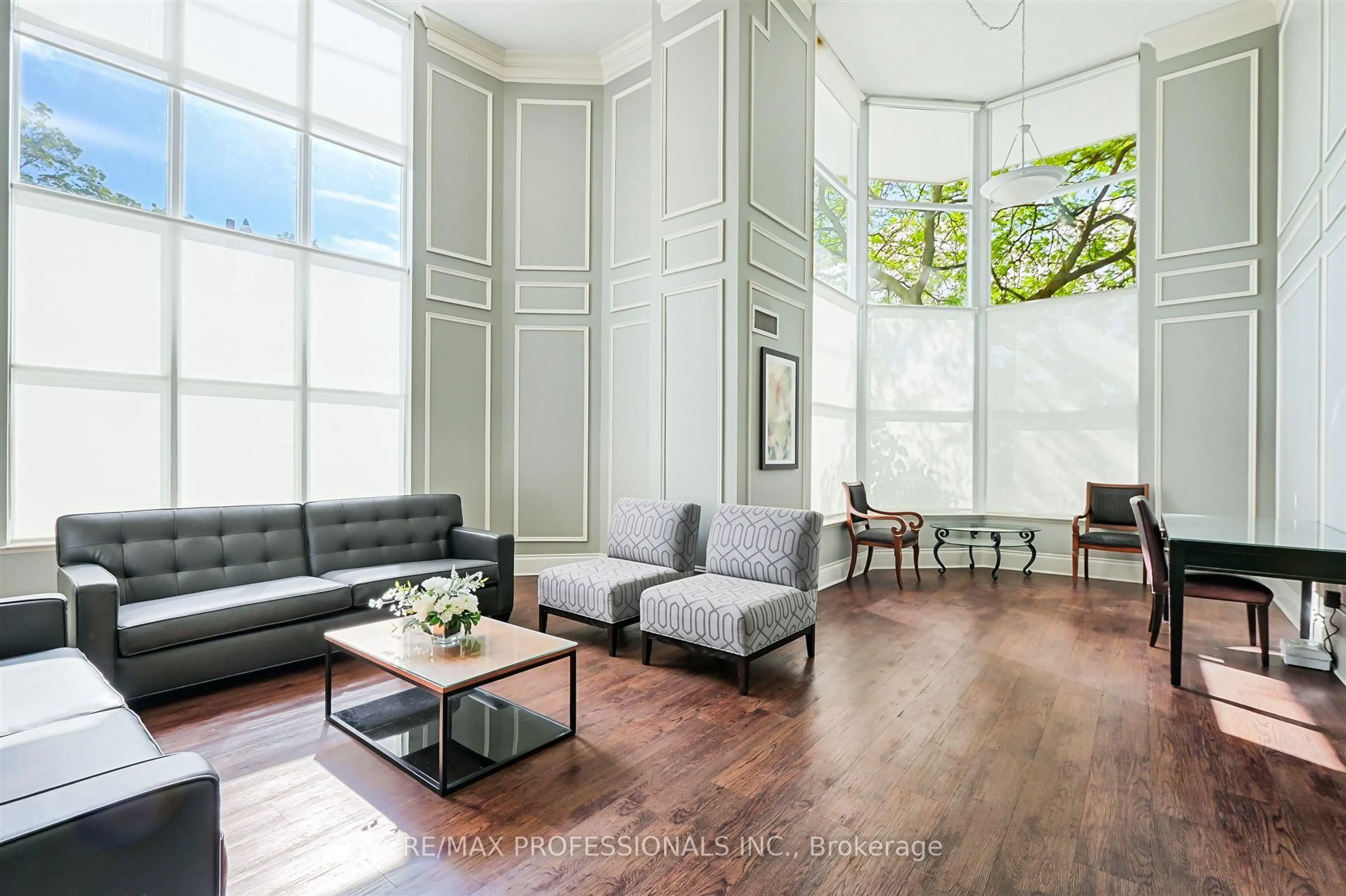 Lobby for 300 Balliol St #PH909, Toronto Ontario M4S 3G6
