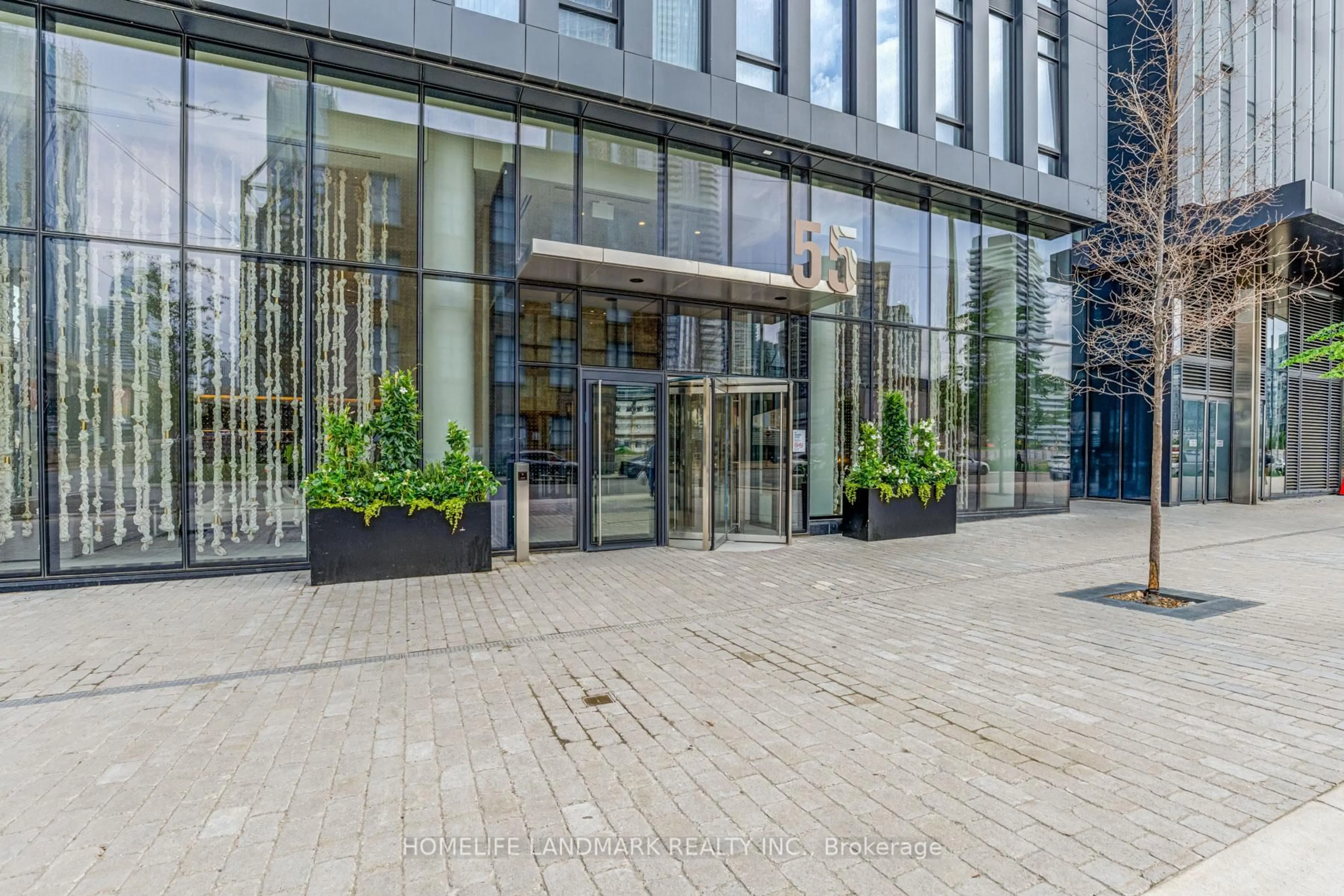 Indoor foyer for 55 Cooper St #5601, Toronto Ontario M5E 0G1