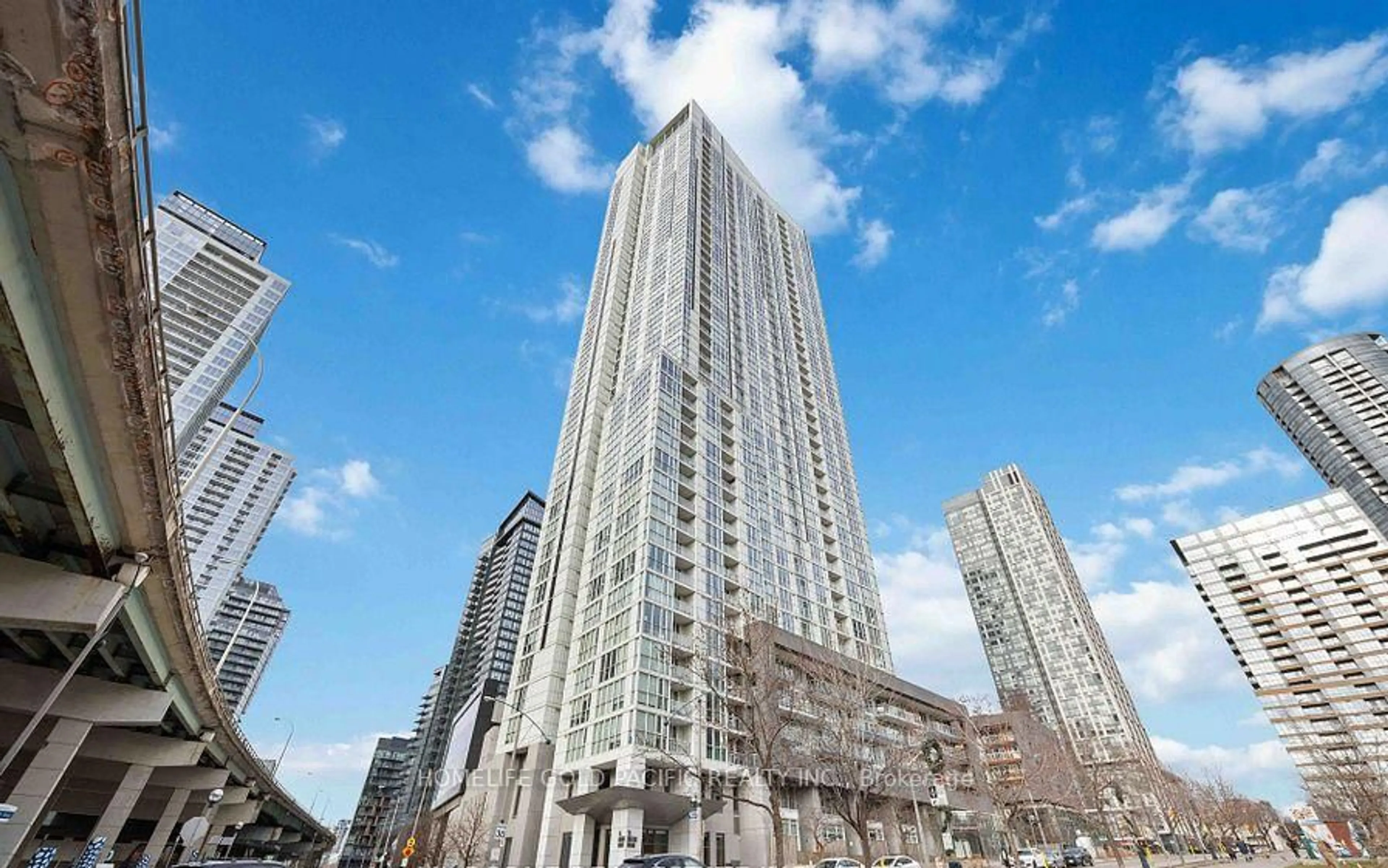 Unknown for 75 Queens Wharf Rd #801, Toronto Ontario M5V 0J8