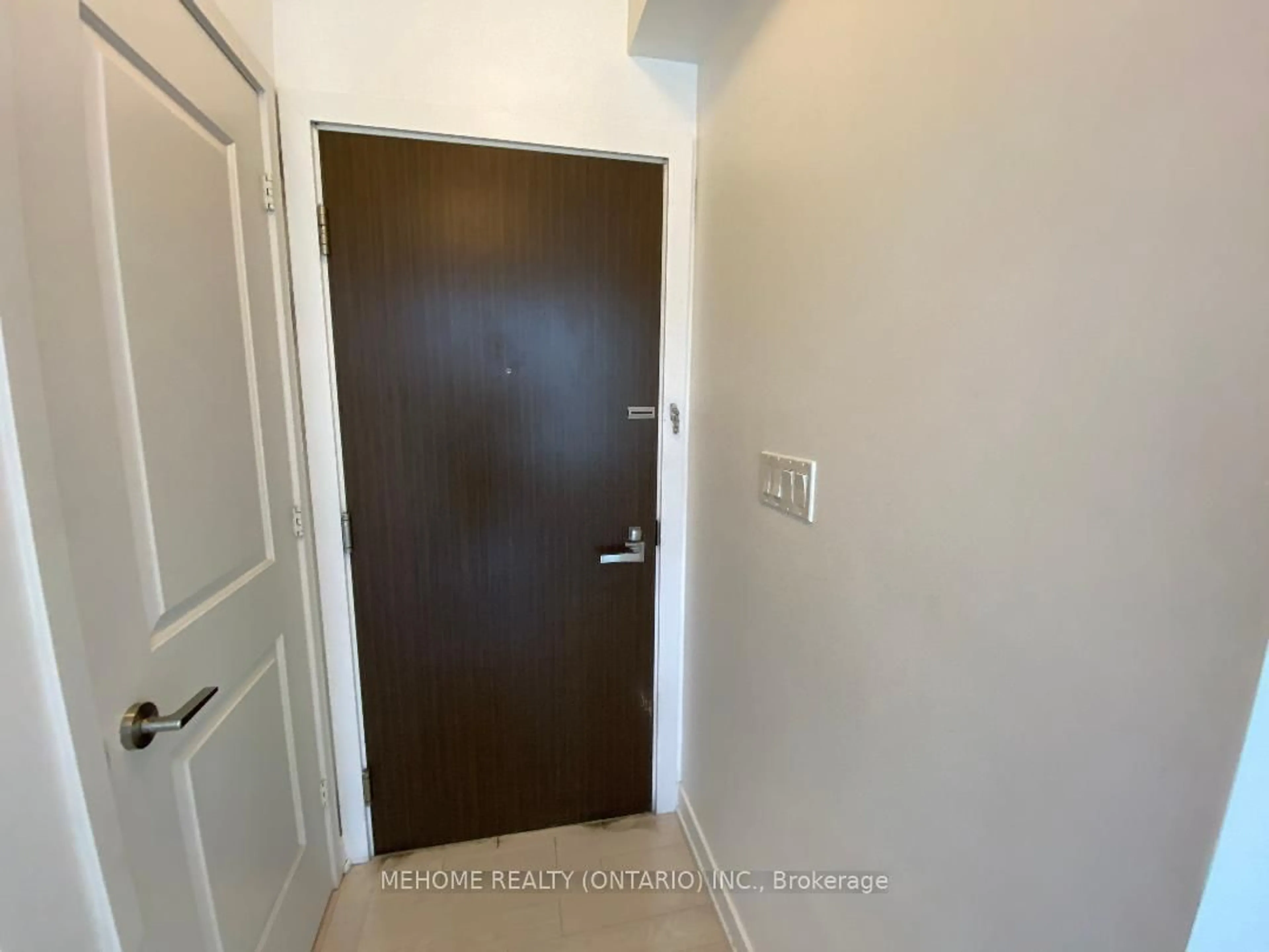 Indoor entryway for 1 The Esplanade Ave #1605, Toronto Ontario M5E 0A8