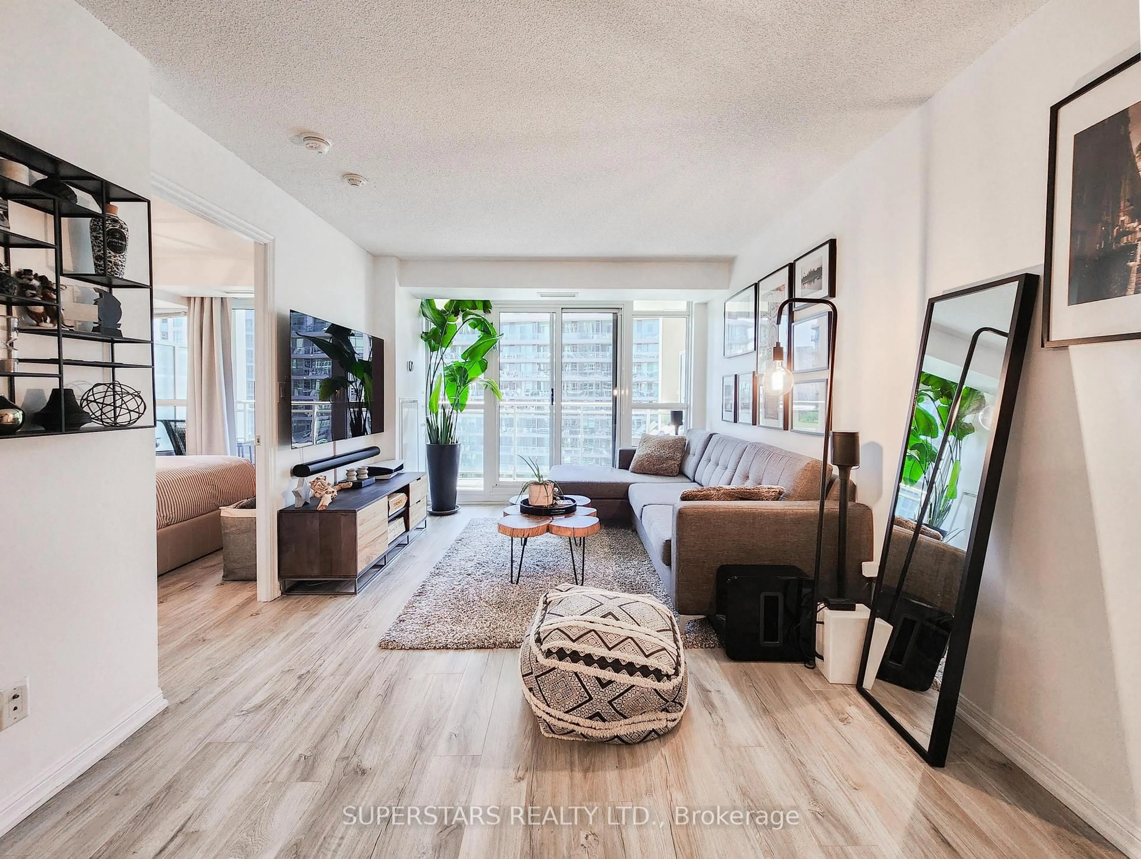 Living room with furniture, unknown for 35 Bastion St #1713, Toronto Ontario M5V 0C2