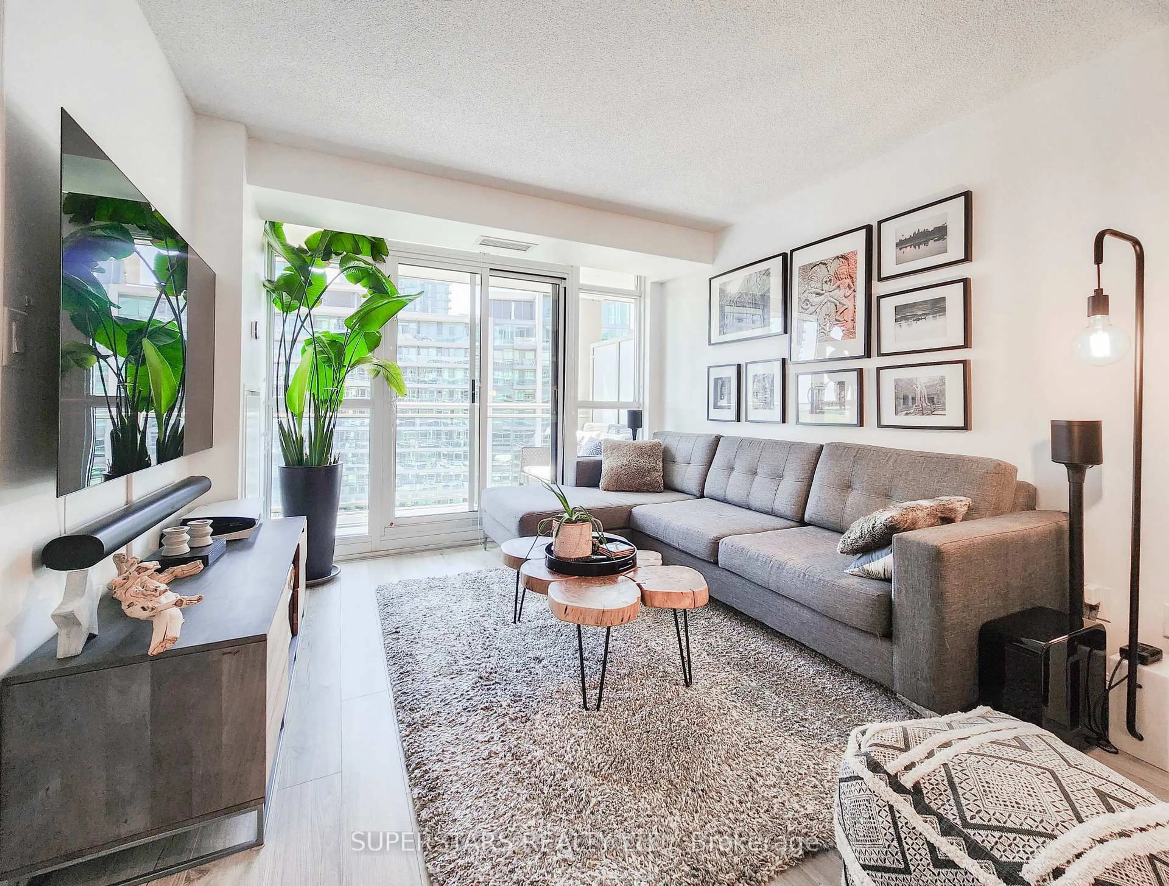 Living room with furniture, unknown for 35 Bastion St #1713, Toronto Ontario M5V 0C2