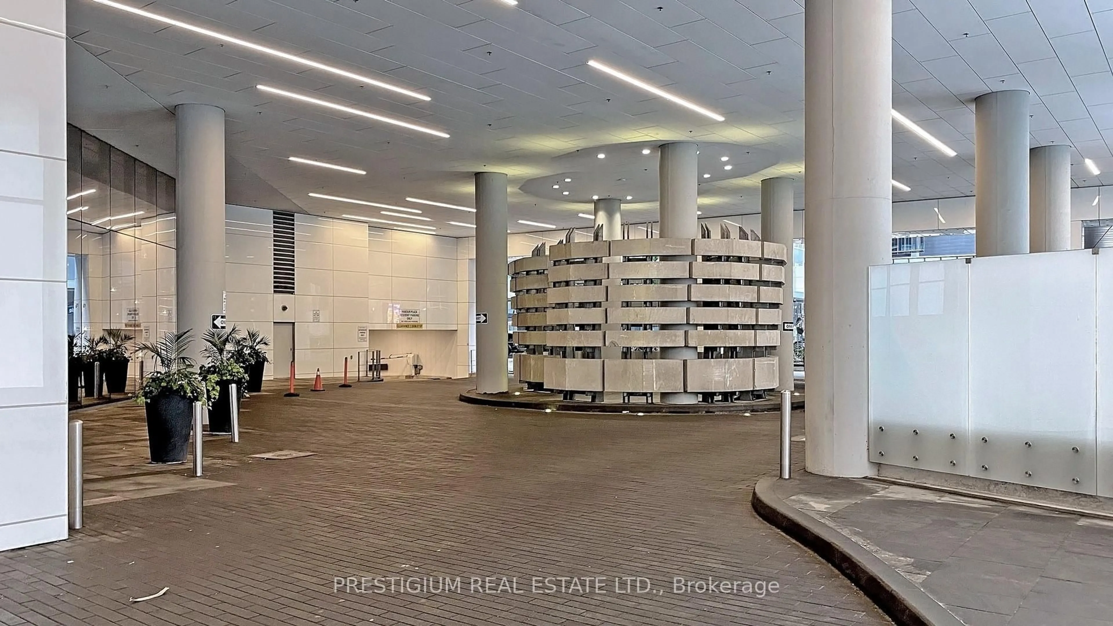 Indoor foyer for 88 Harbour St #3104, Toronto Ontario M7A 2S1