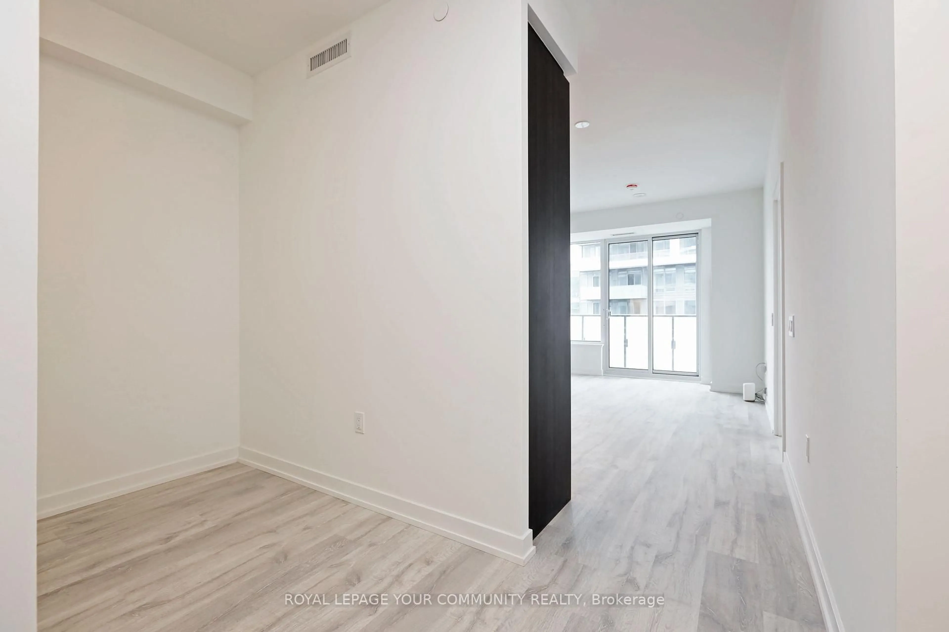 Unknown for 8 Olympic Garden Dr #1003, Toronto Ontario M2M 0B9