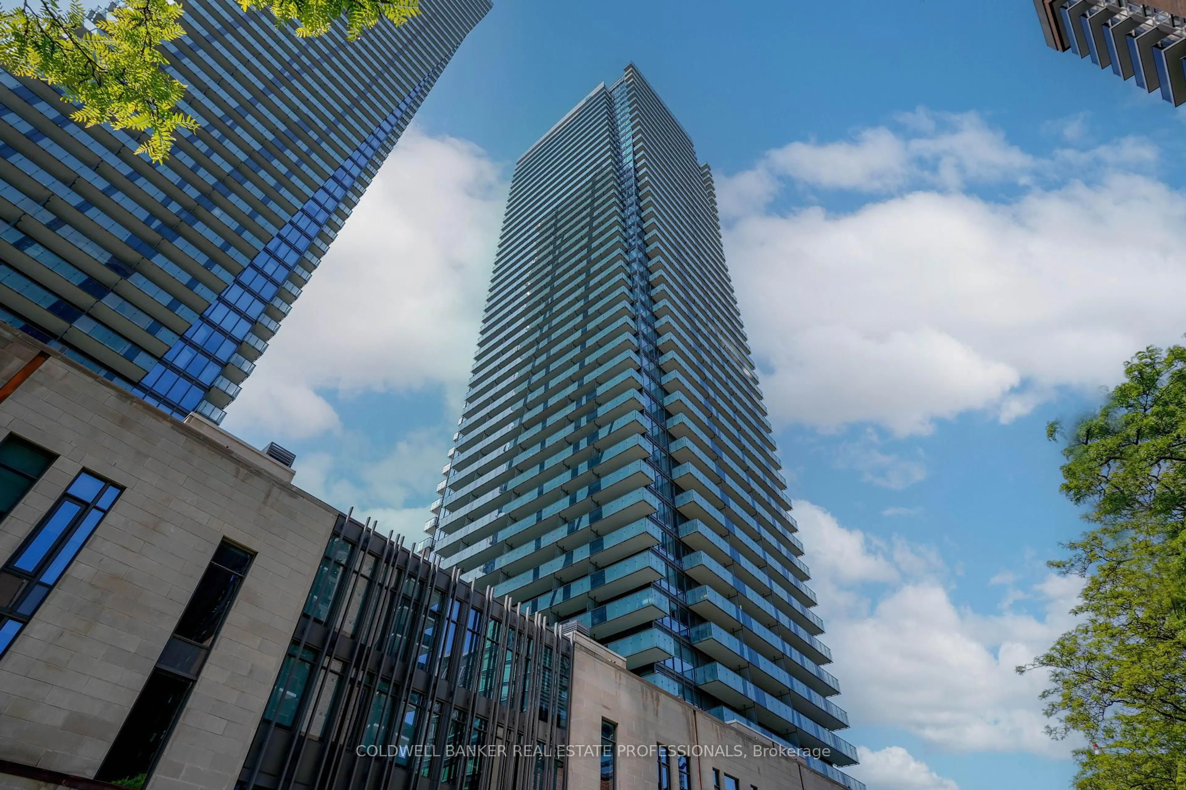 Unknown for 65 St Mary St #2202, Toronto Ontario M5S 0A6