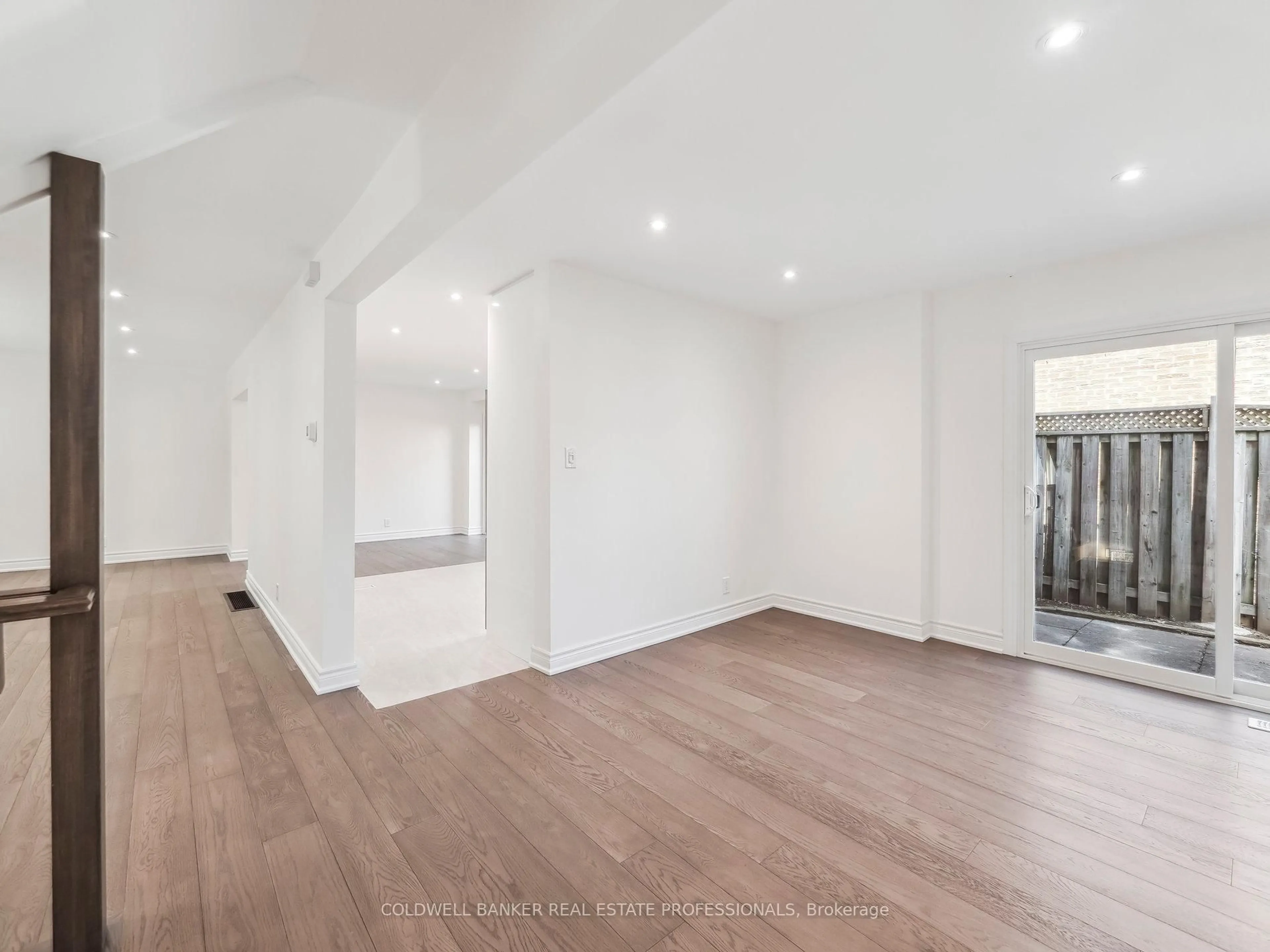 A pic of a room for 2 Kempsell Cres, Toronto Ontario M2J 2Z7
