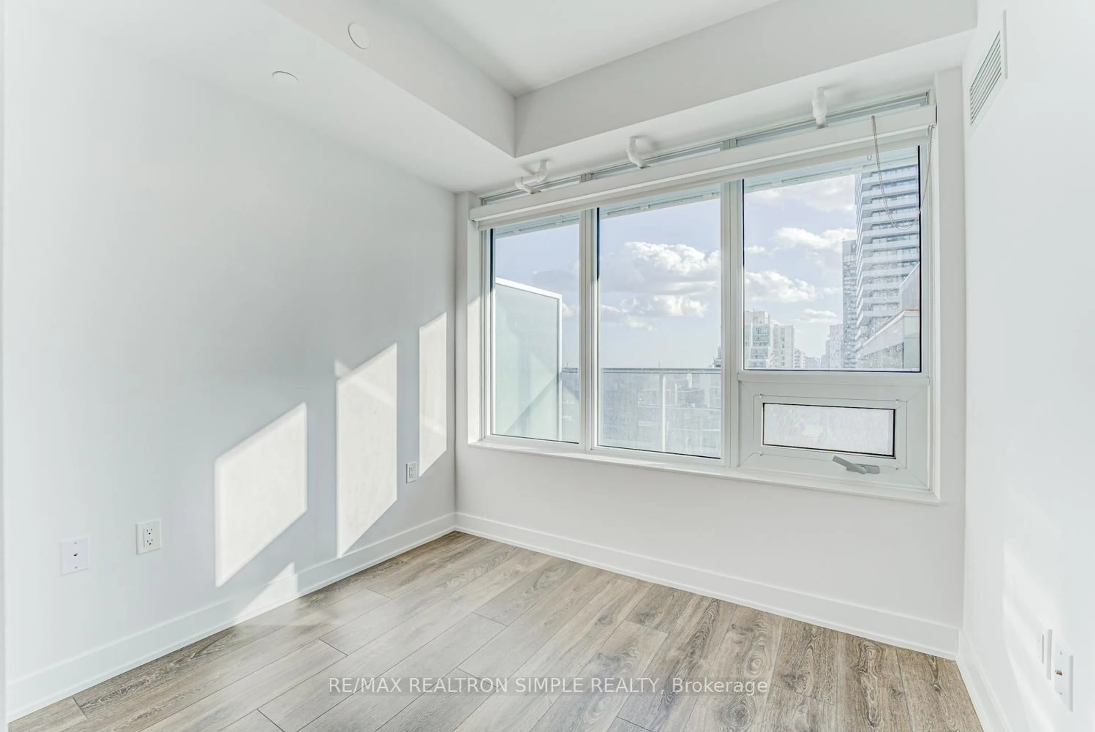 A pic of a room for 195 Redpath Ave #1606, Toronto Ontario M4P 0E4