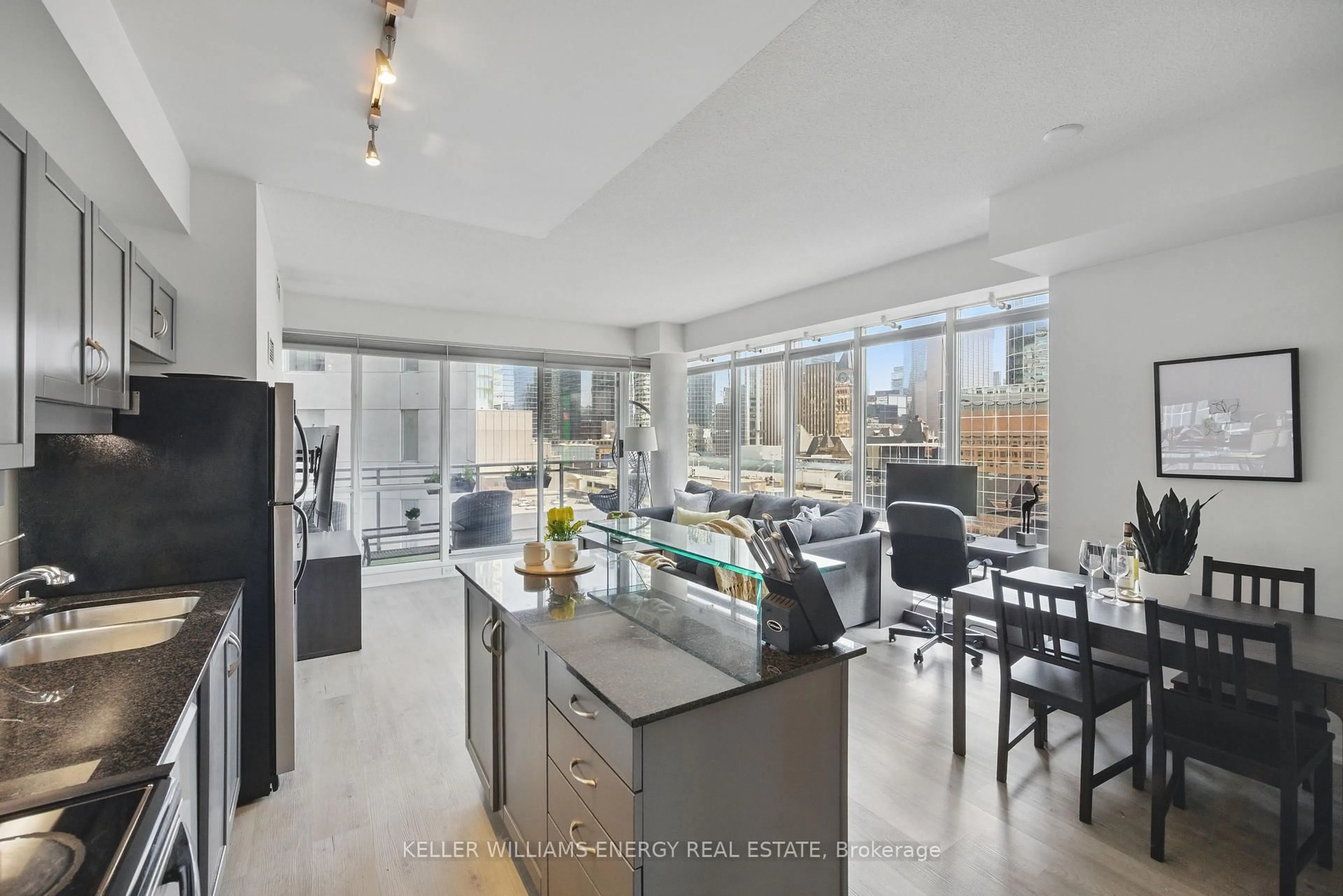 Open concept kitchen, unknown for 220 Victoria St #1307, Toronto Ontario M5B 2R6