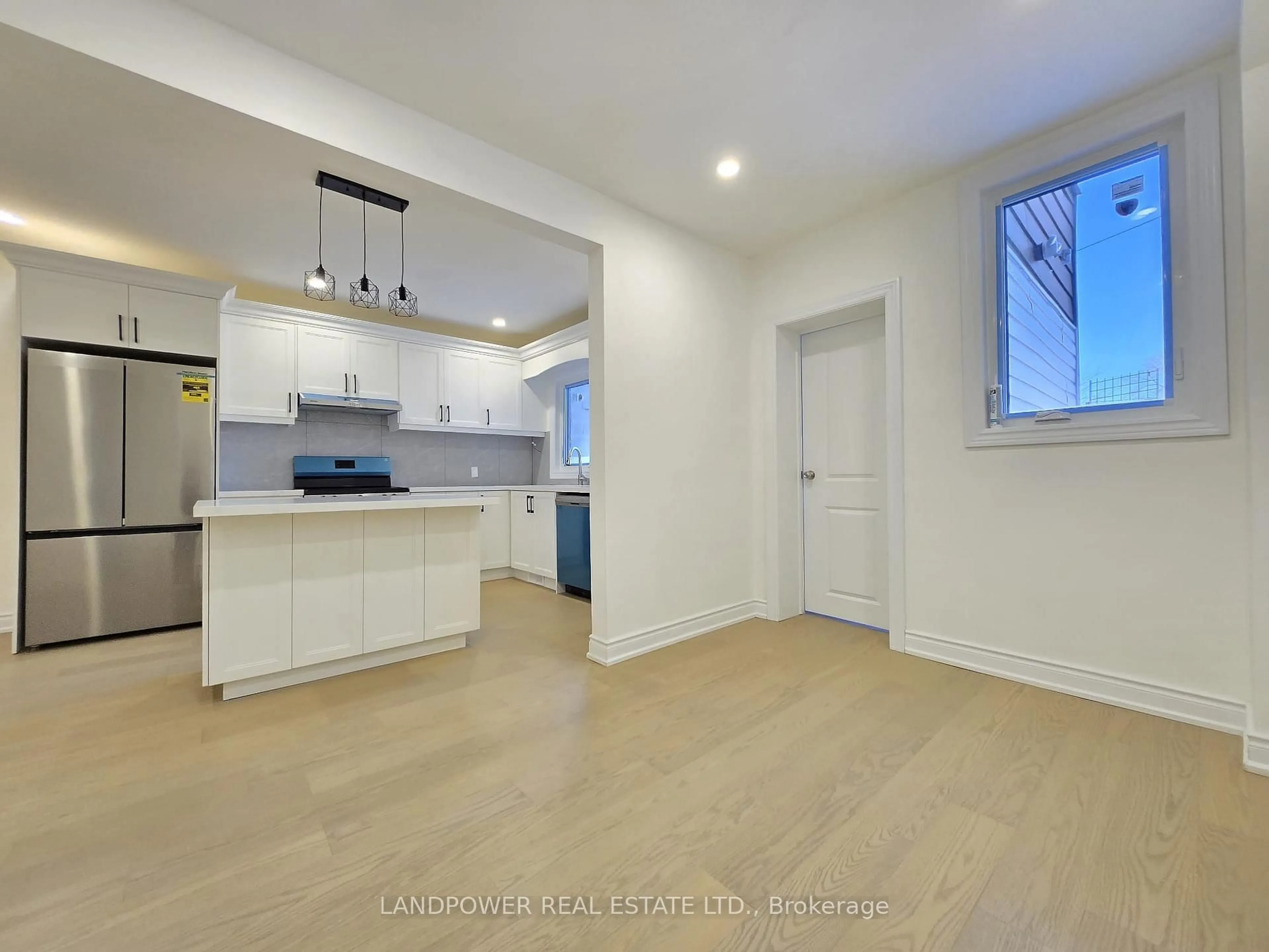 Open concept kitchen, unknown for 1745 Dufferin St, Toronto Ontario M6E 3N9