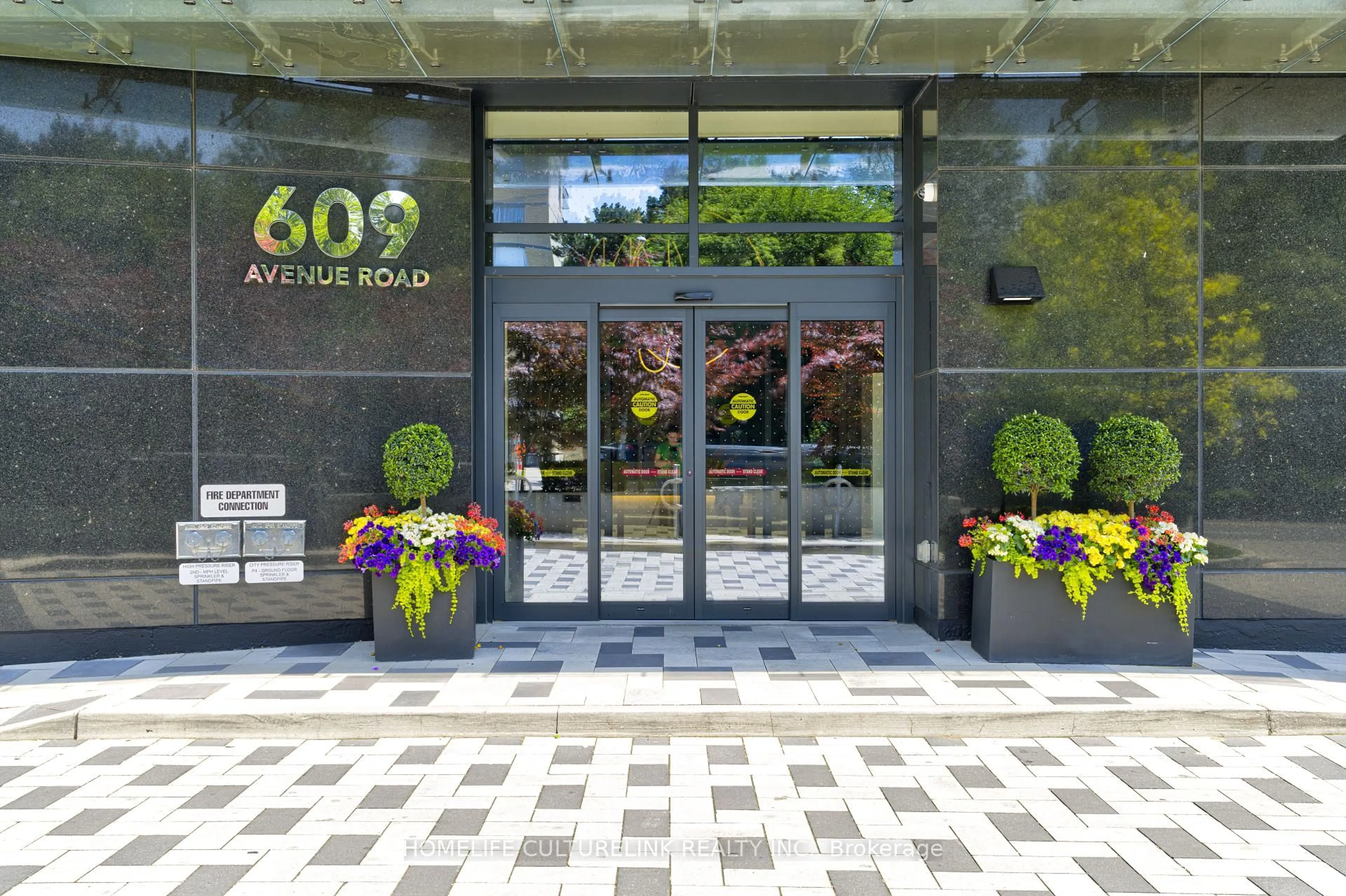 Unknown for 609 Avenue Rd #1704, Toronto Ontario M4V 0B1