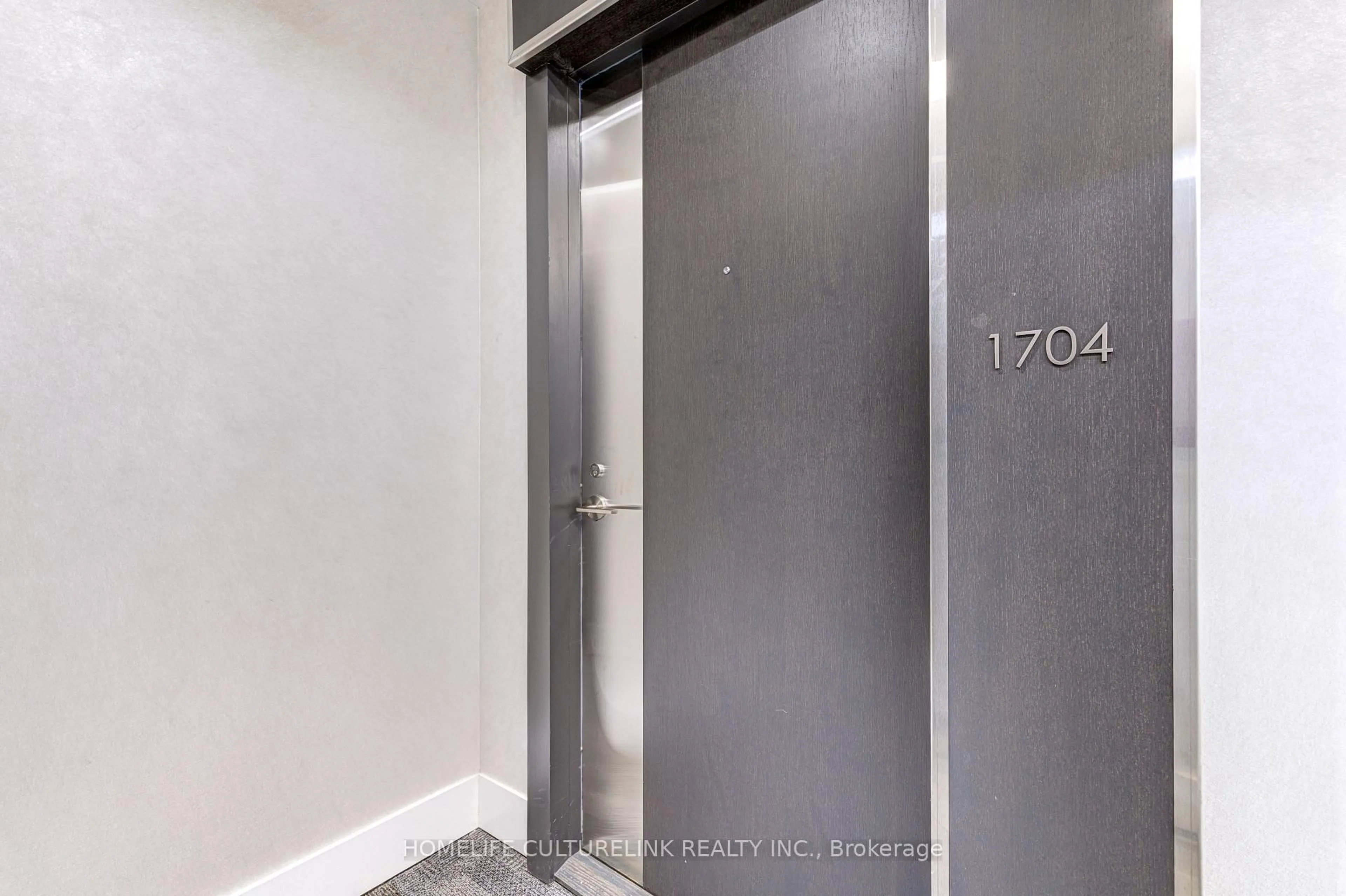 Unknown for 609 Avenue Rd #1704, Toronto Ontario M4V 0B1